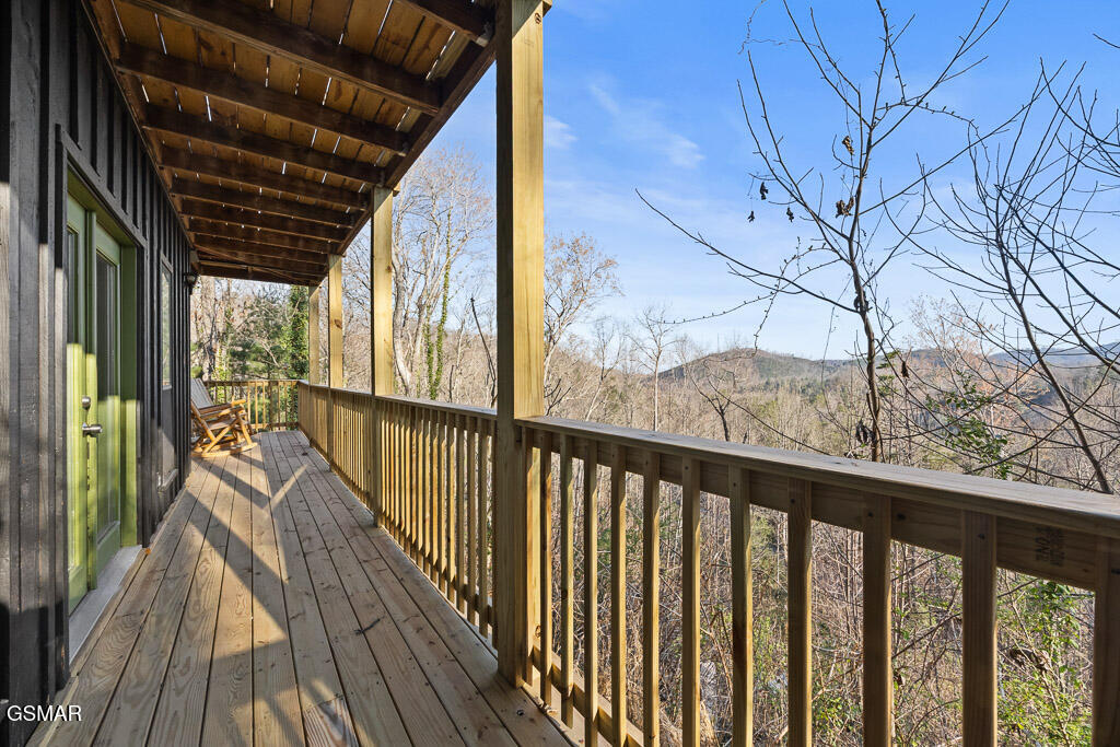 207 Buena Vista Drive Pigeon Forge TN 37876