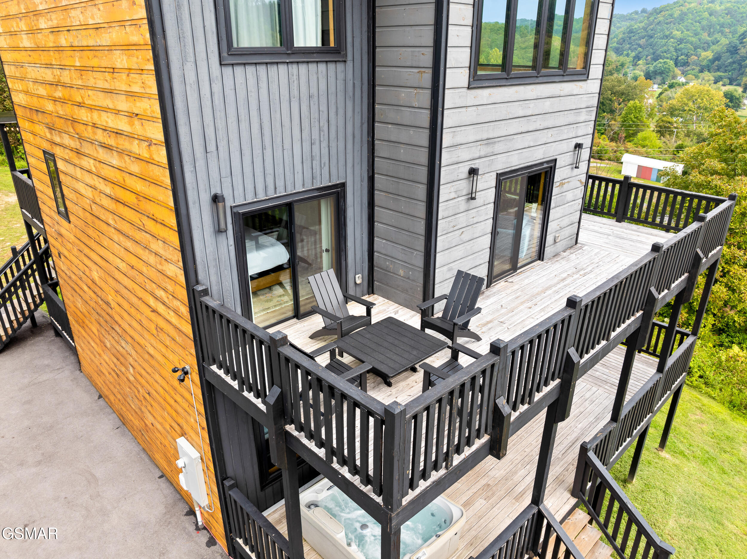 1279 Upper Middle Creek Road Sevierville TN 37876