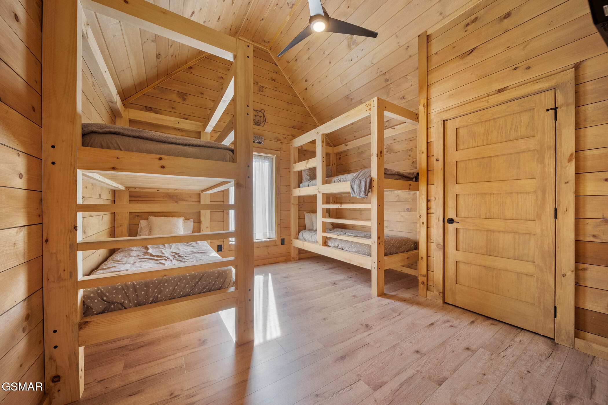 2669 Sulpher Springs Way Sevierville TN 37862