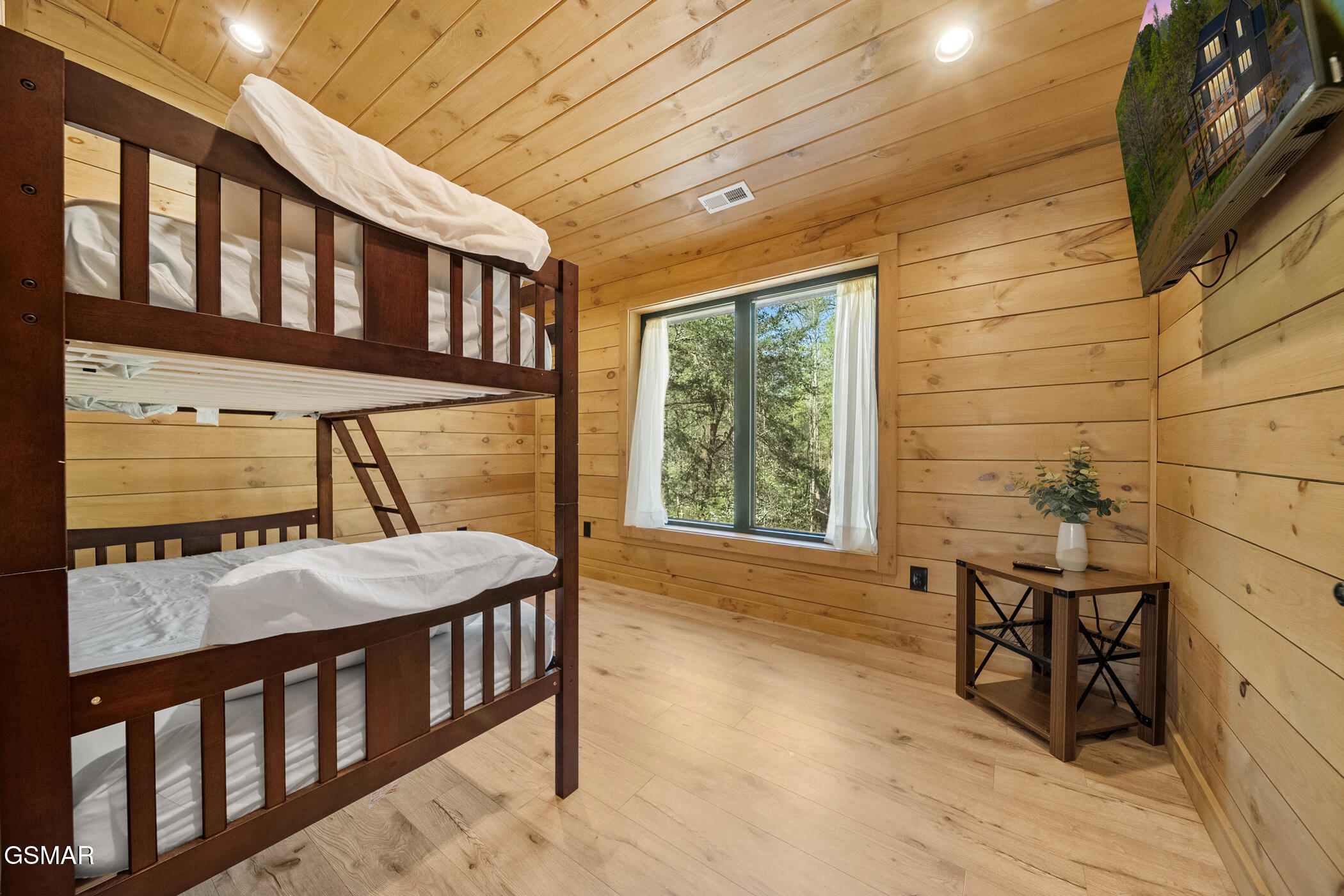 2669 Sulpher Springs Way Sevierville TN 37862