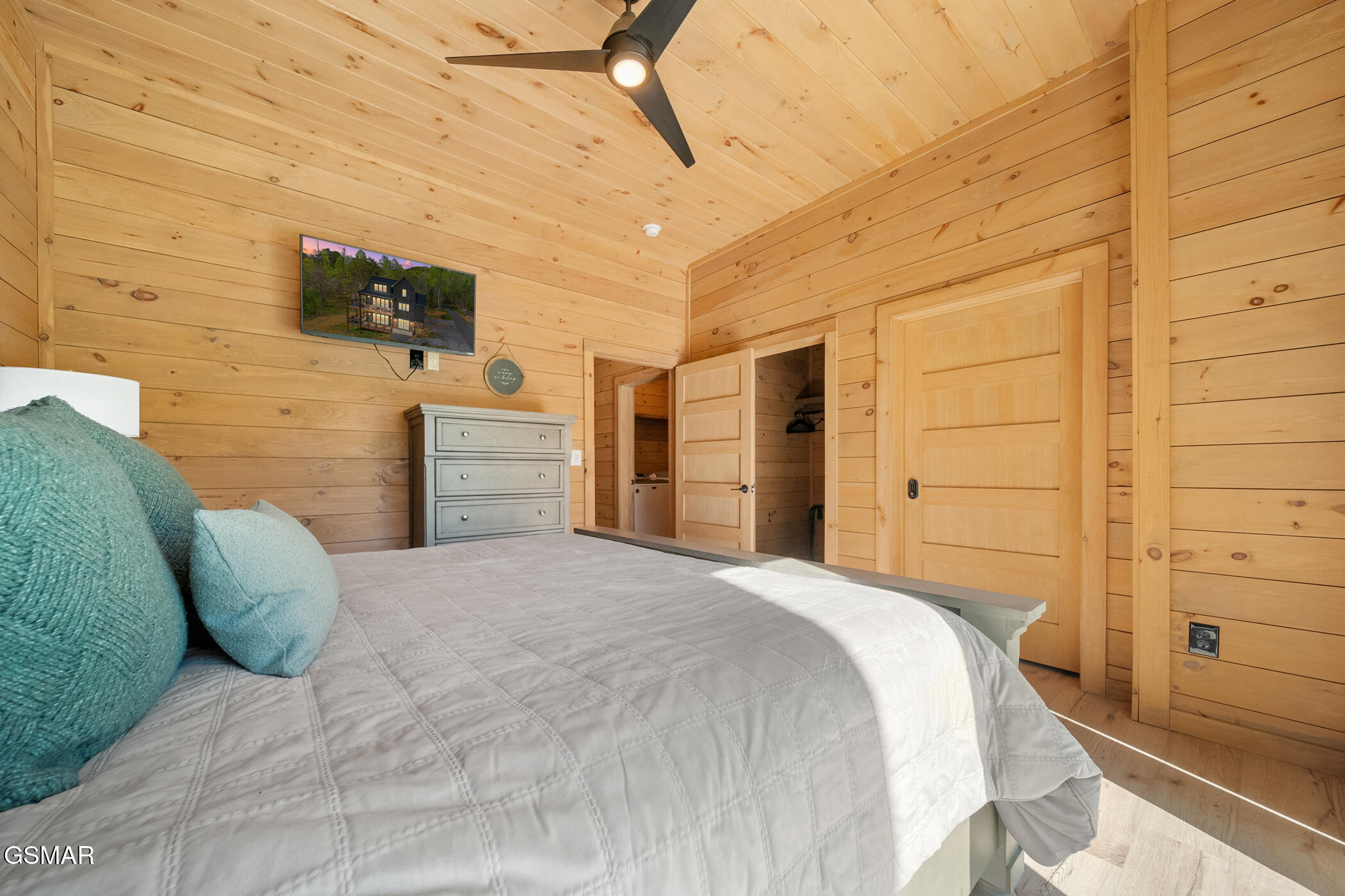 2669 Sulpher Springs Way Sevierville TN 37862