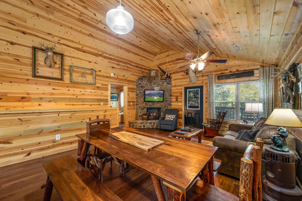 426 Alpine Mountain Way Pigeon Forge TN 37863