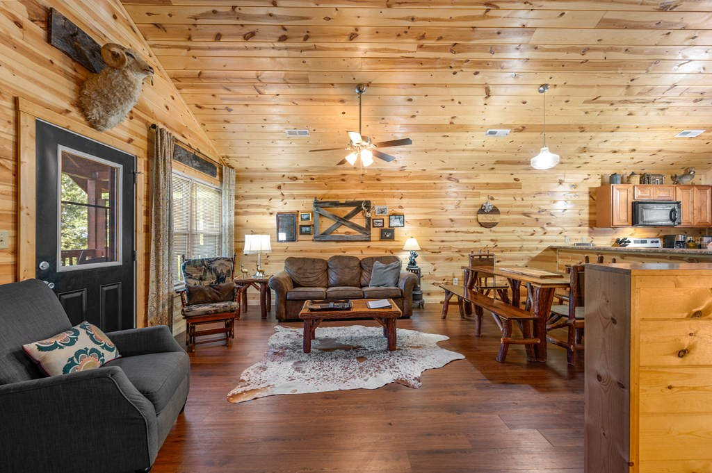 426 Alpine Mountain Way Pigeon Forge TN 37863