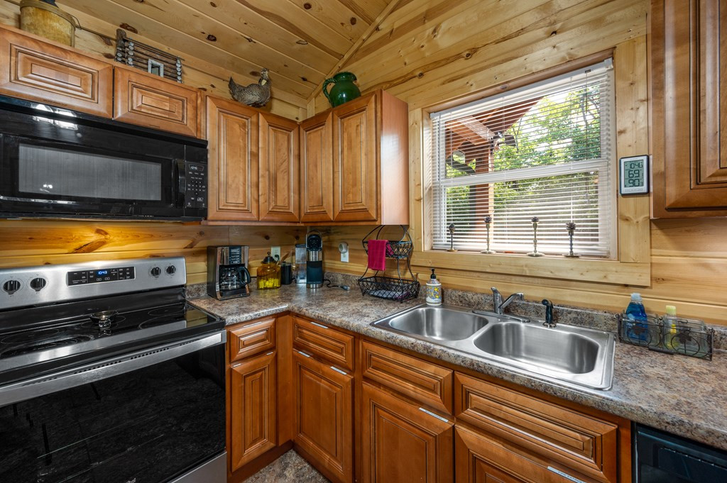 426 Alpine Mountain Way Pigeon Forge TN 37863