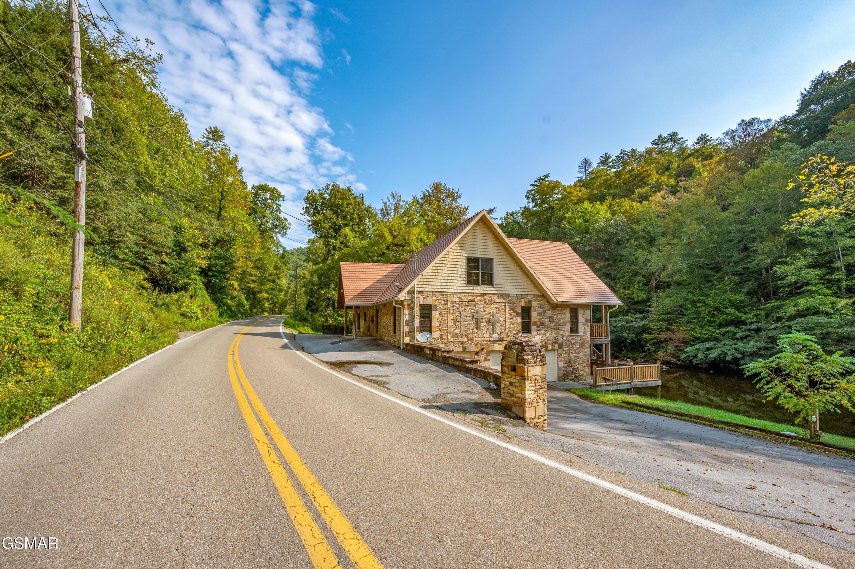 4273 Pittman Center Road Sevierville TN 37876