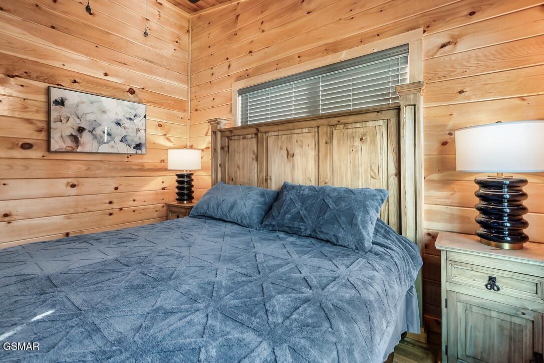 576 Dollywood Lane Pigeon Forge TN 37863