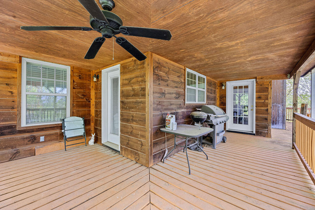 3640 Vixen Way Cosby TN 37722