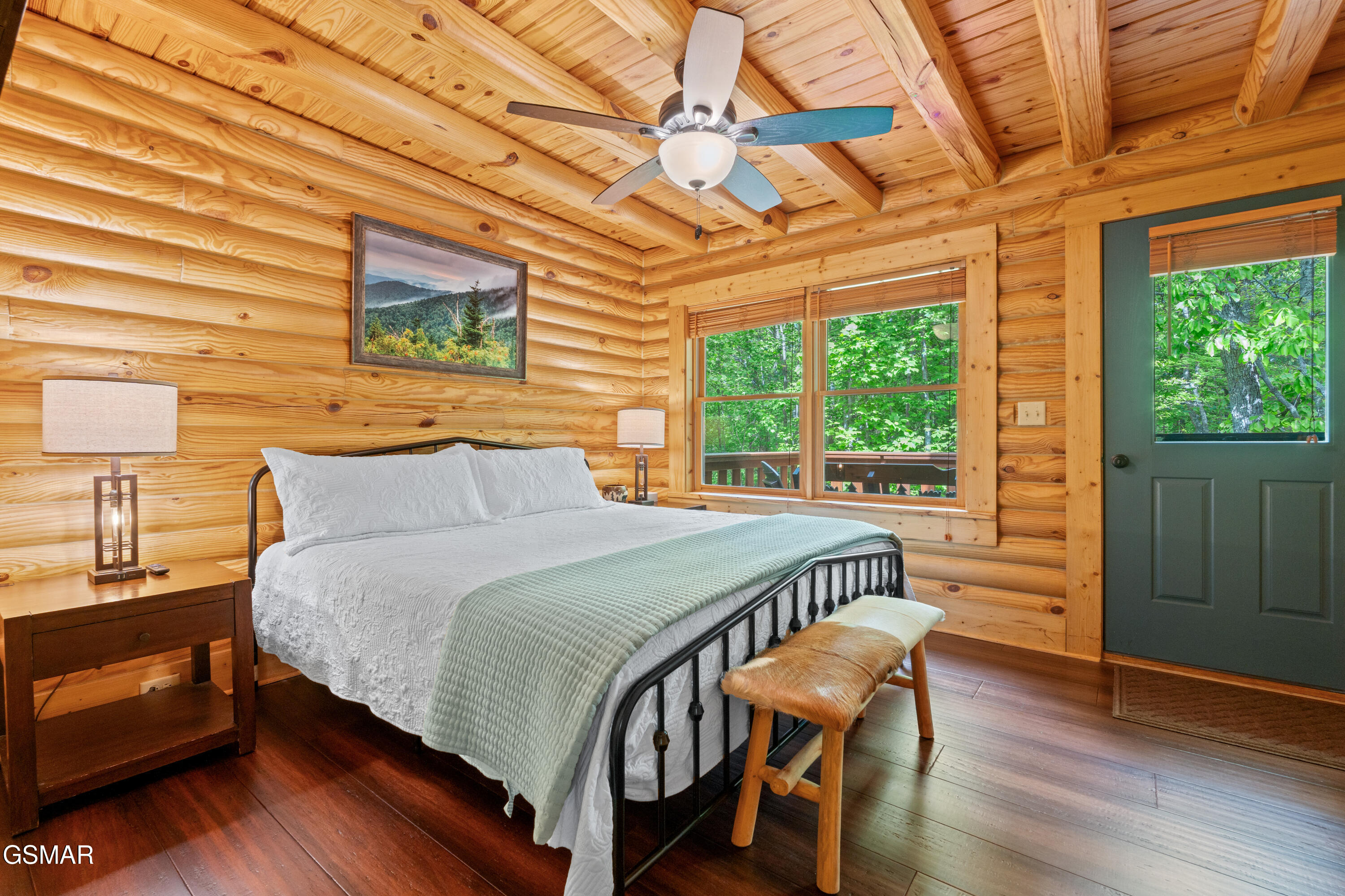 503 Deer Path Lane Gatlinburg TN 37738