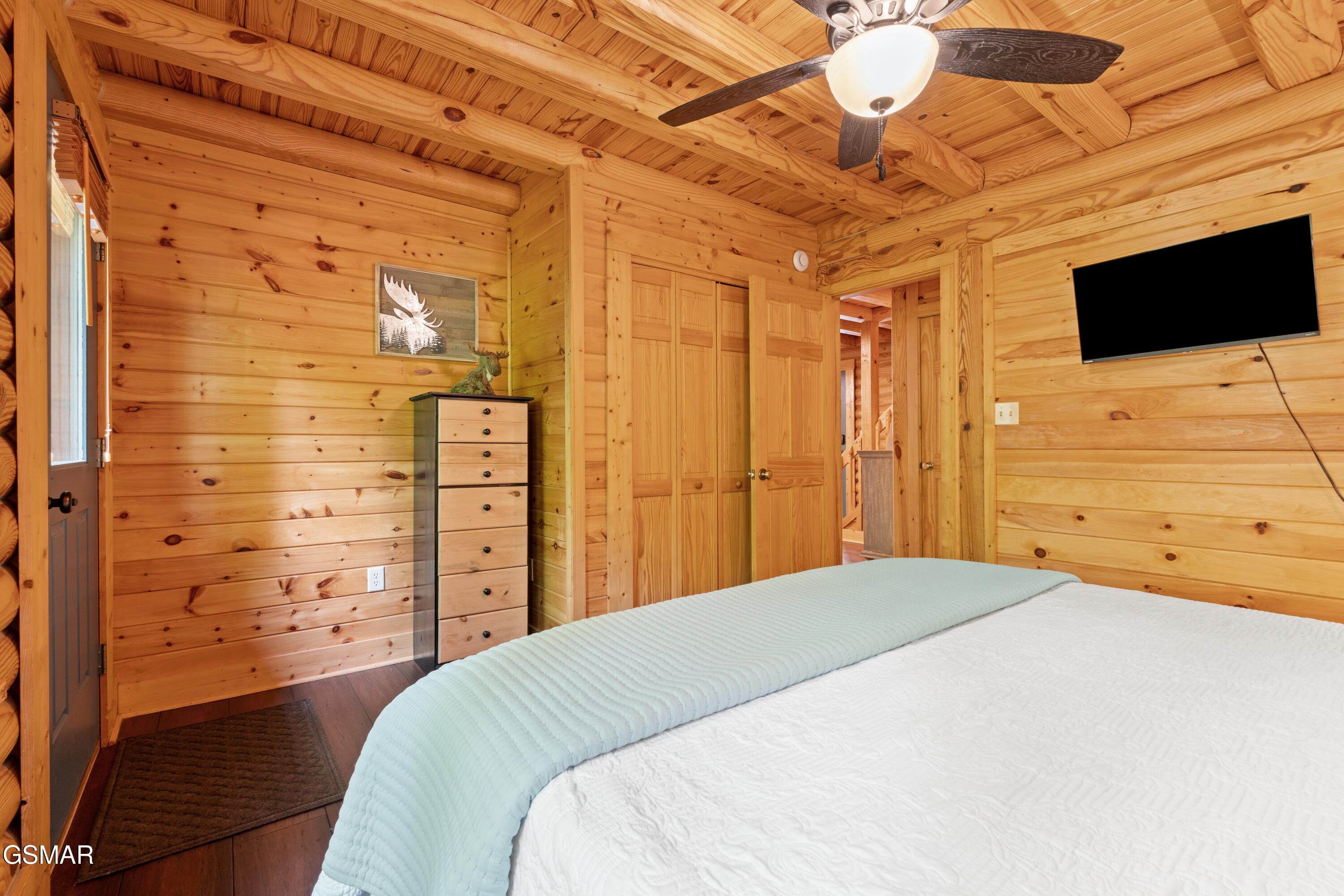 503 Deer Path Lane Gatlinburg TN 37738
