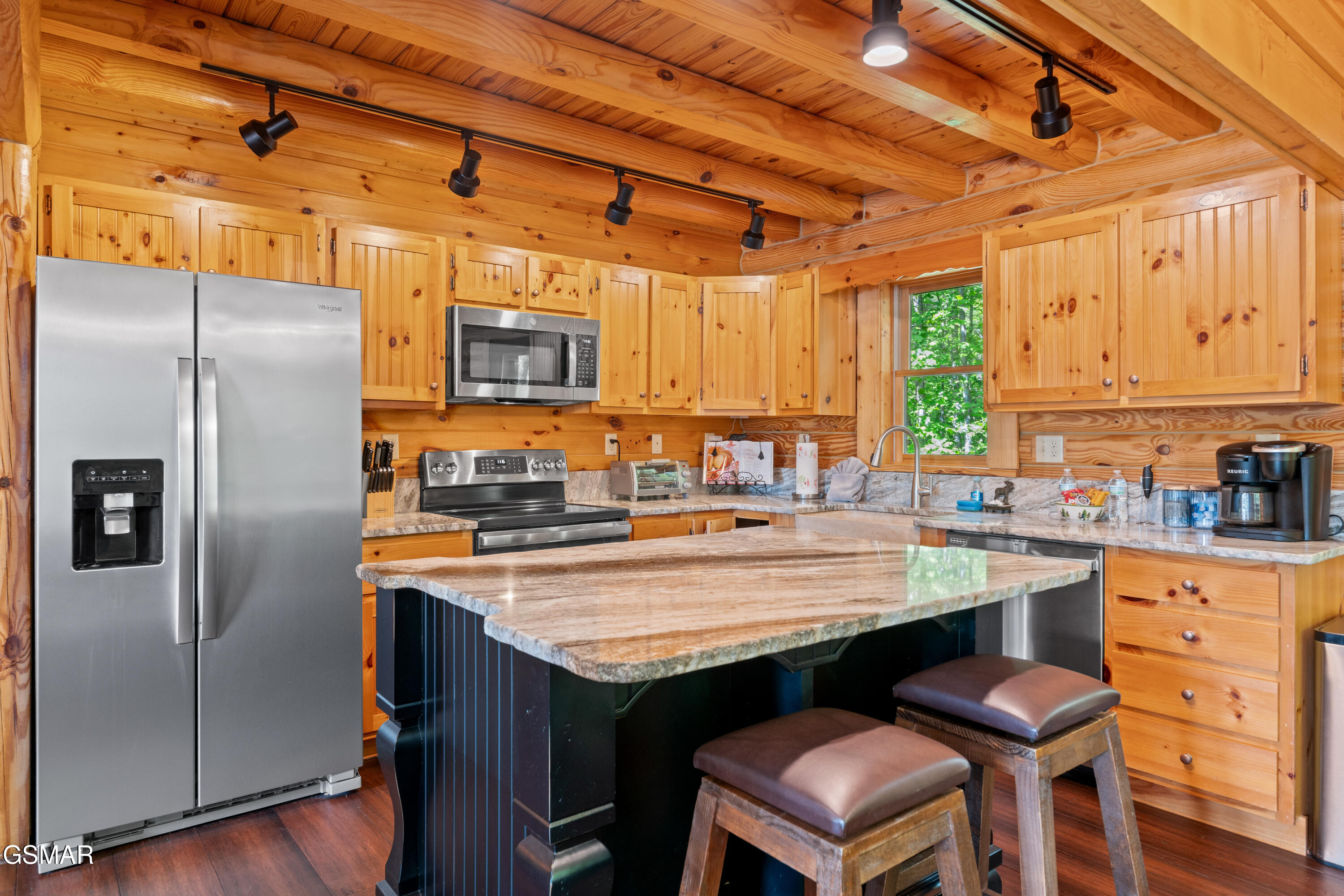 503 Deer Path Lane Gatlinburg TN 37738