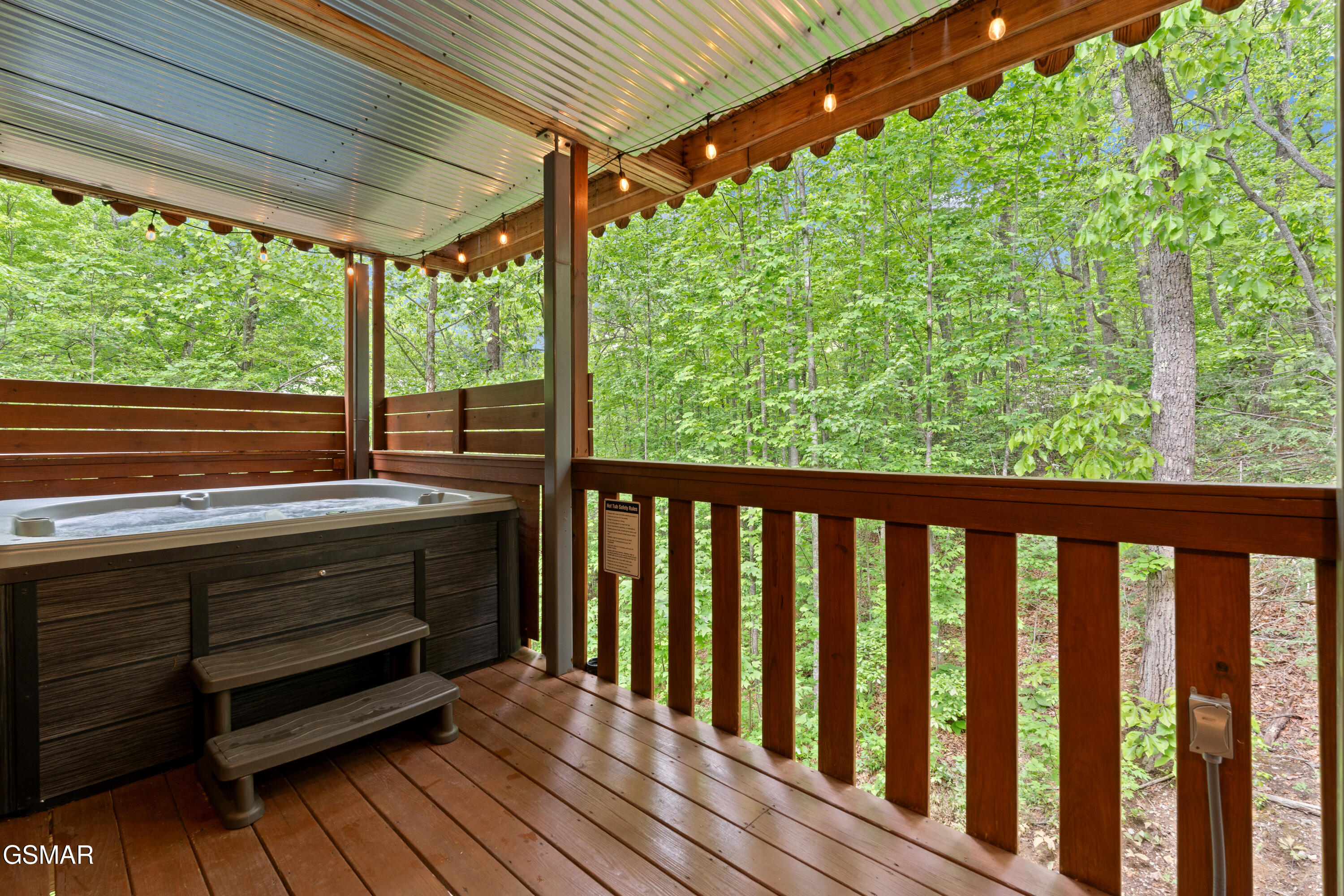503 Deer Path Lane Gatlinburg TN 37738