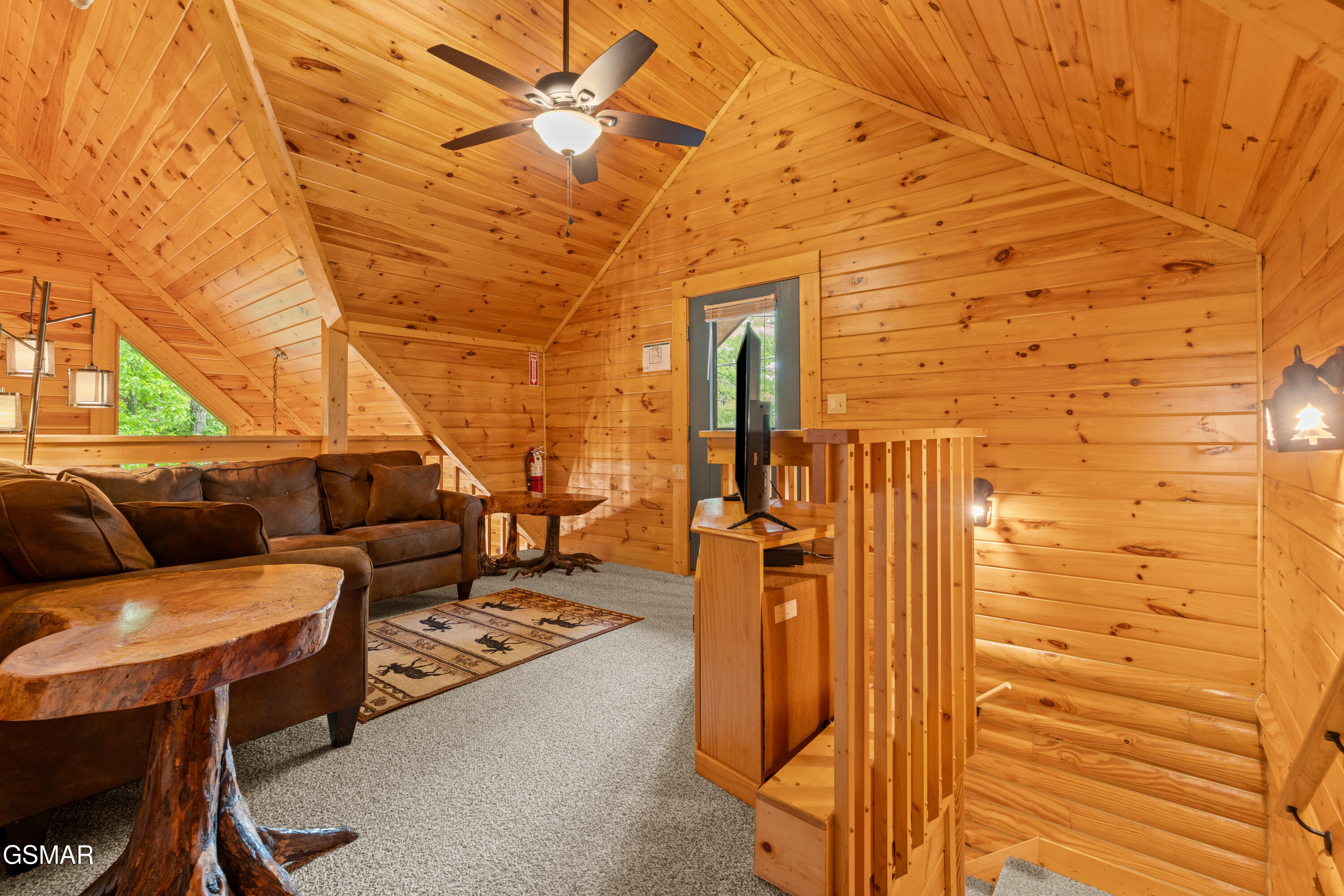 503 Deer Path Lane Gatlinburg TN 37738