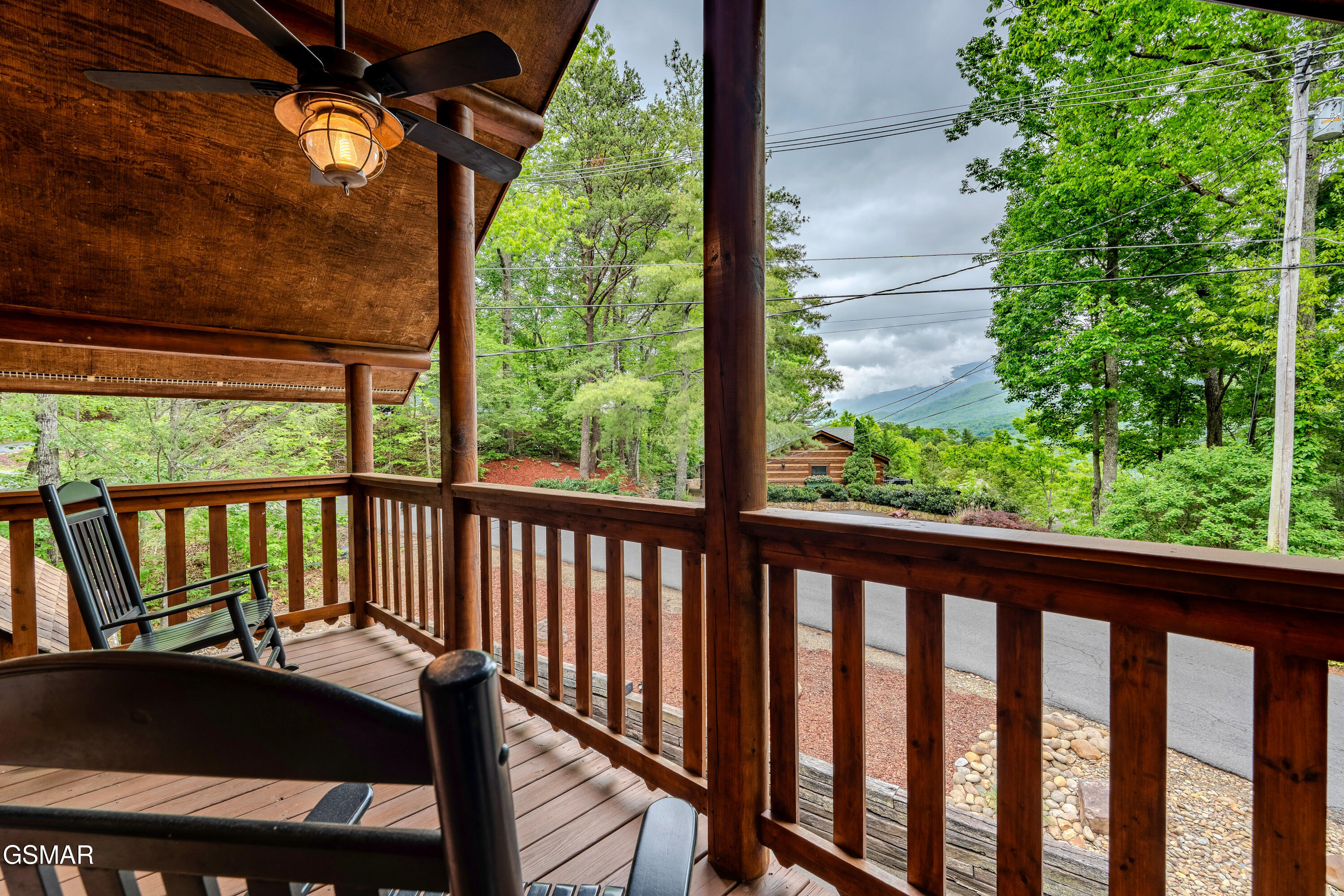 503 Deer Path Lane Gatlinburg TN 37738