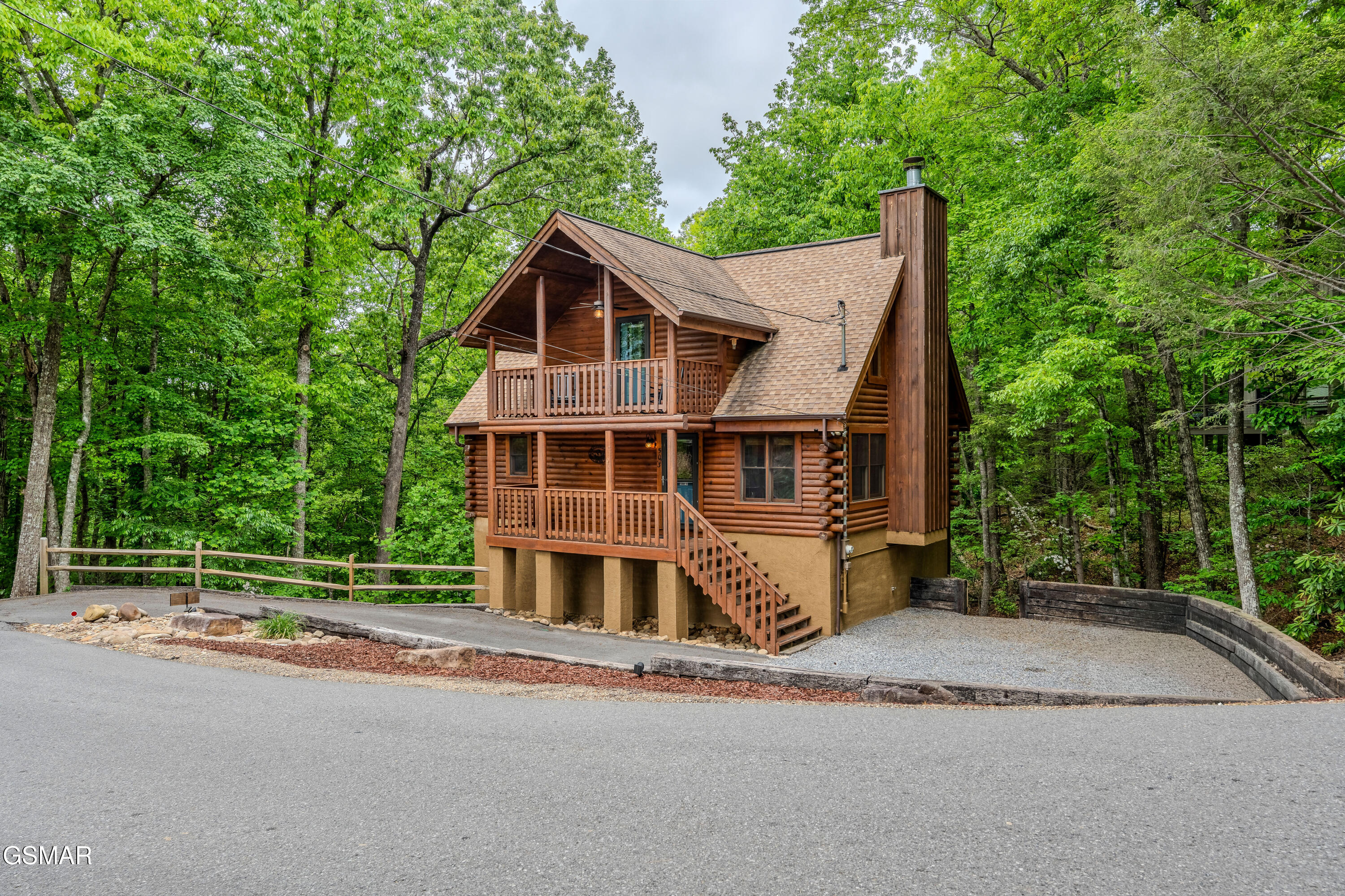 503 Deer Path Lane Gatlinburg TN 37738
