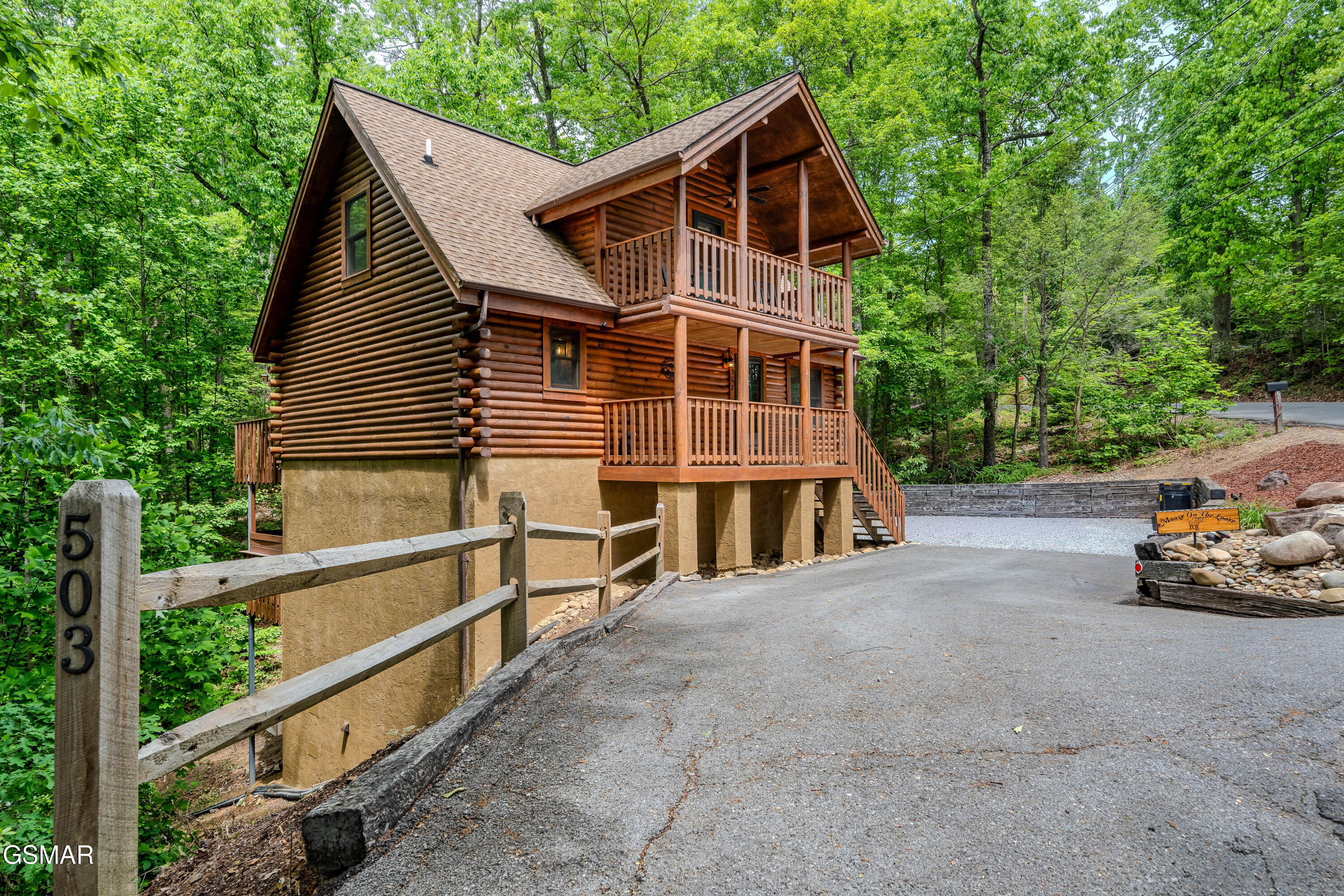 503 Deer Path Lane Gatlinburg TN 37738