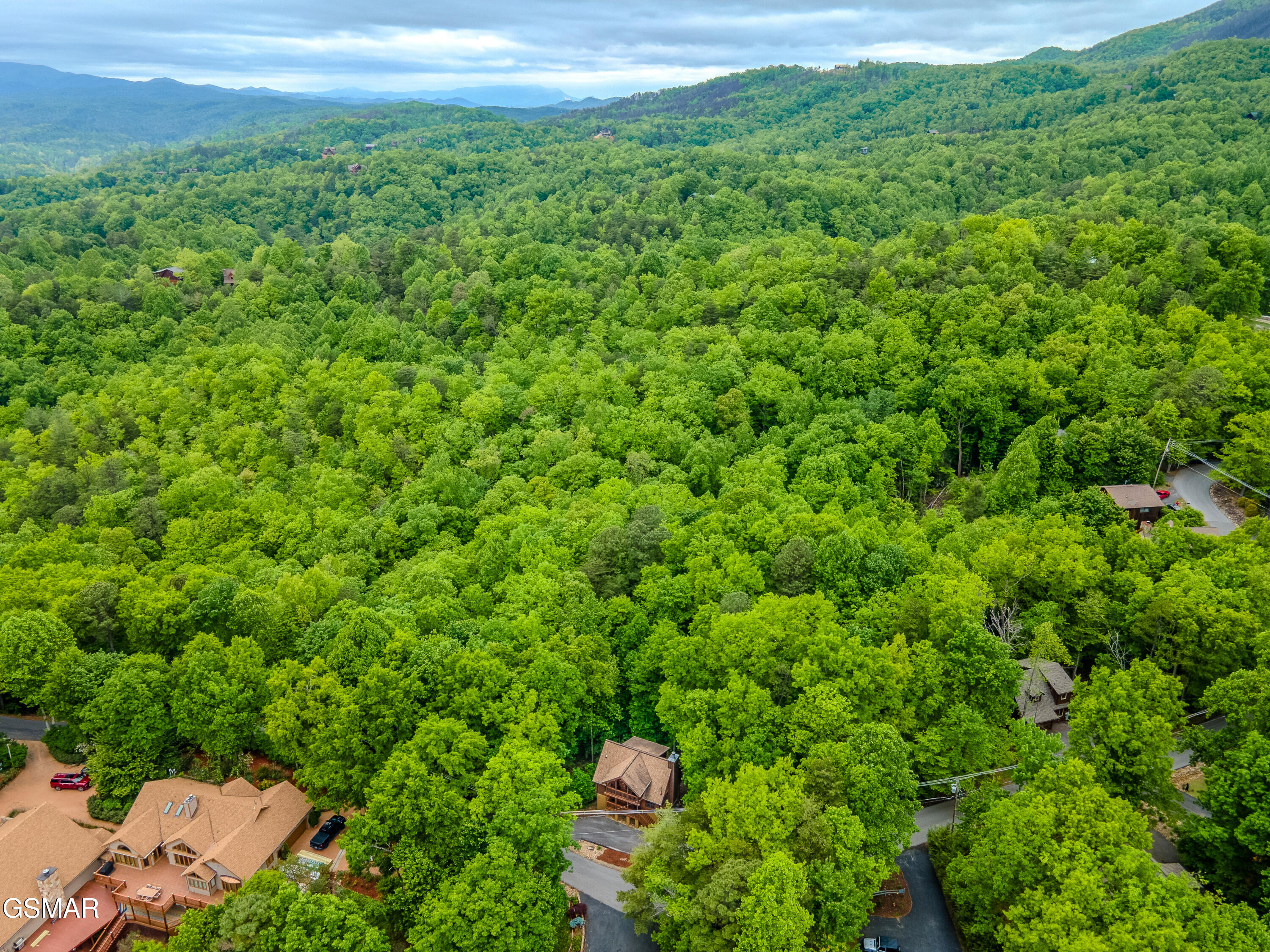 503 Deer Path Lane Gatlinburg TN 37738