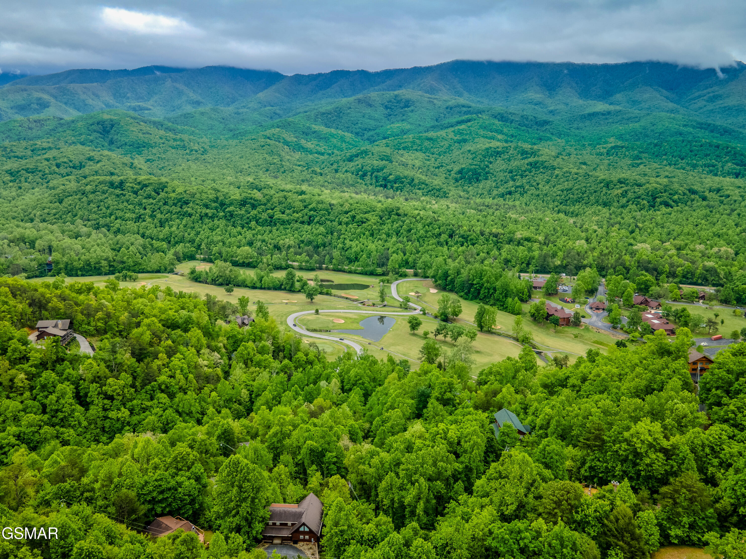 503 Deer Path Lane Gatlinburg TN 37738