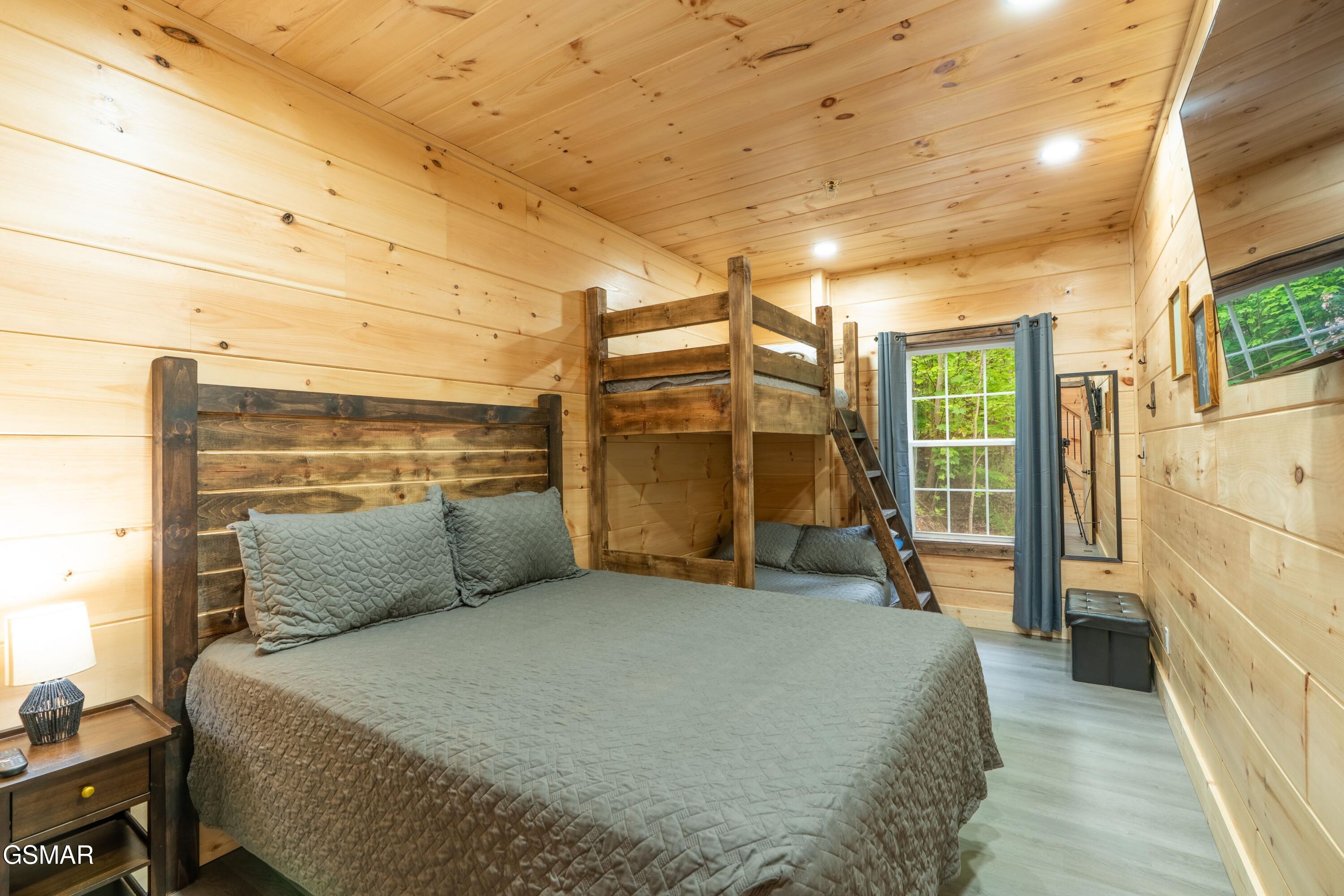 111 Little Round Top Lane Townsend TN 37882