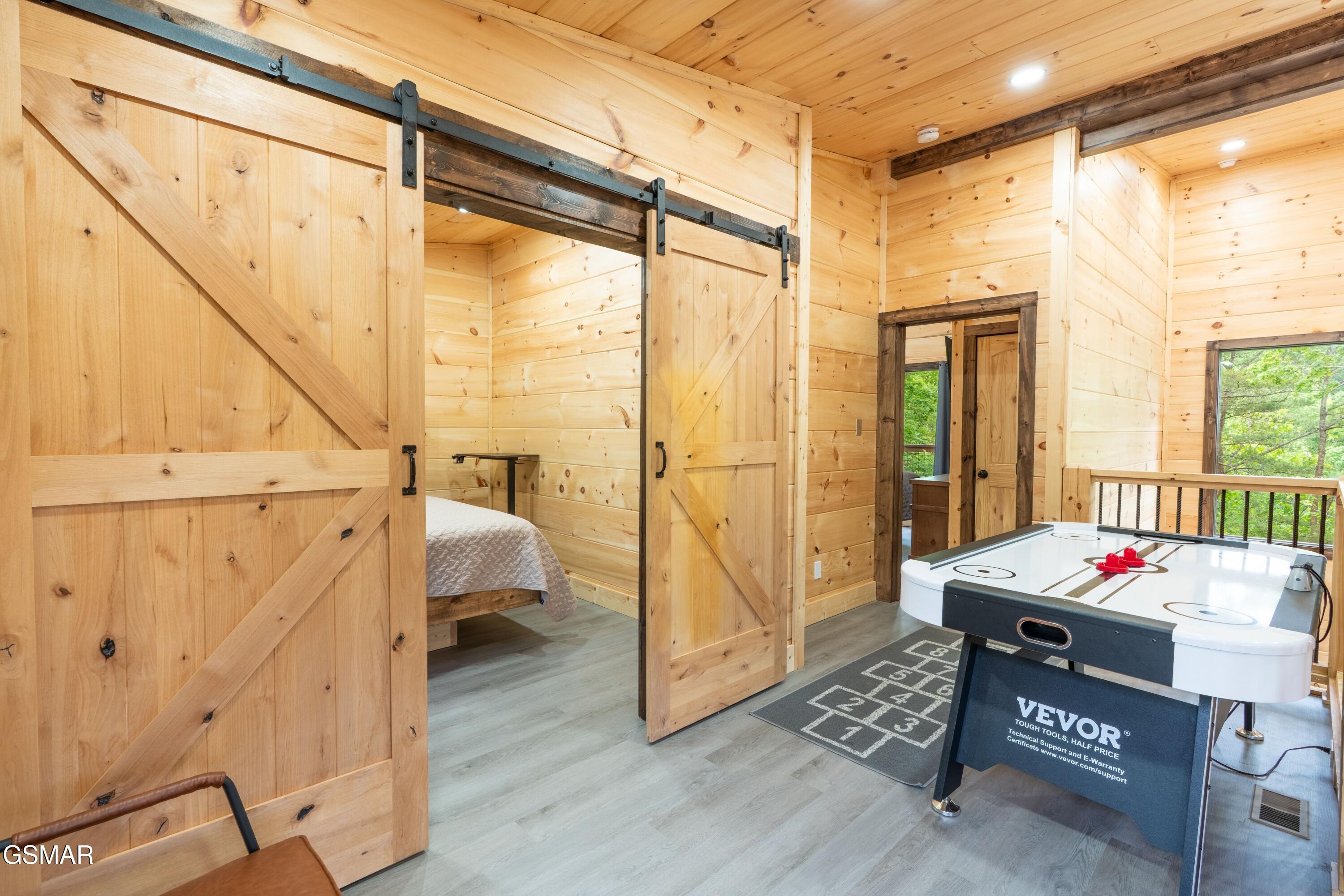 111 Little Round Top Lane Townsend TN 37882