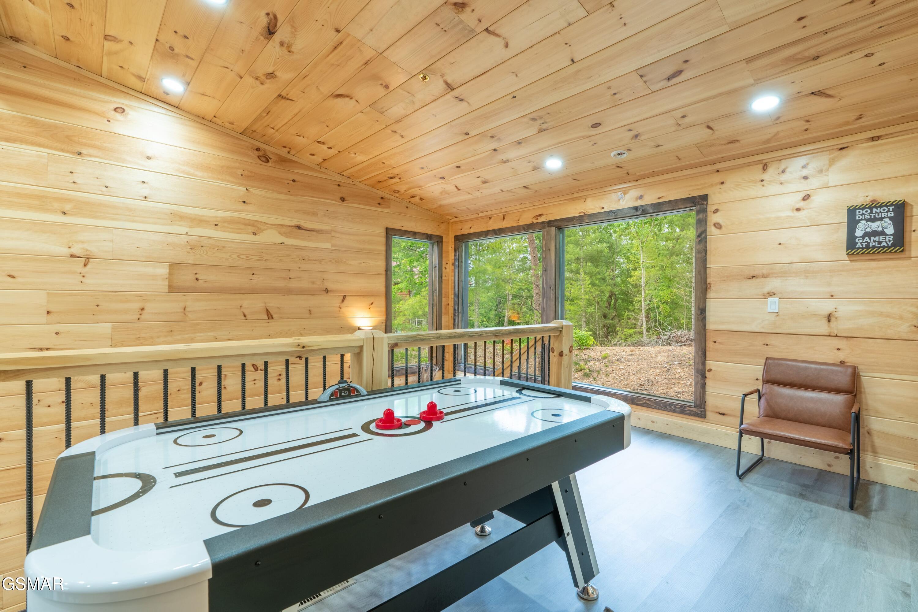 111 Little Round Top Lane Townsend TN 37882