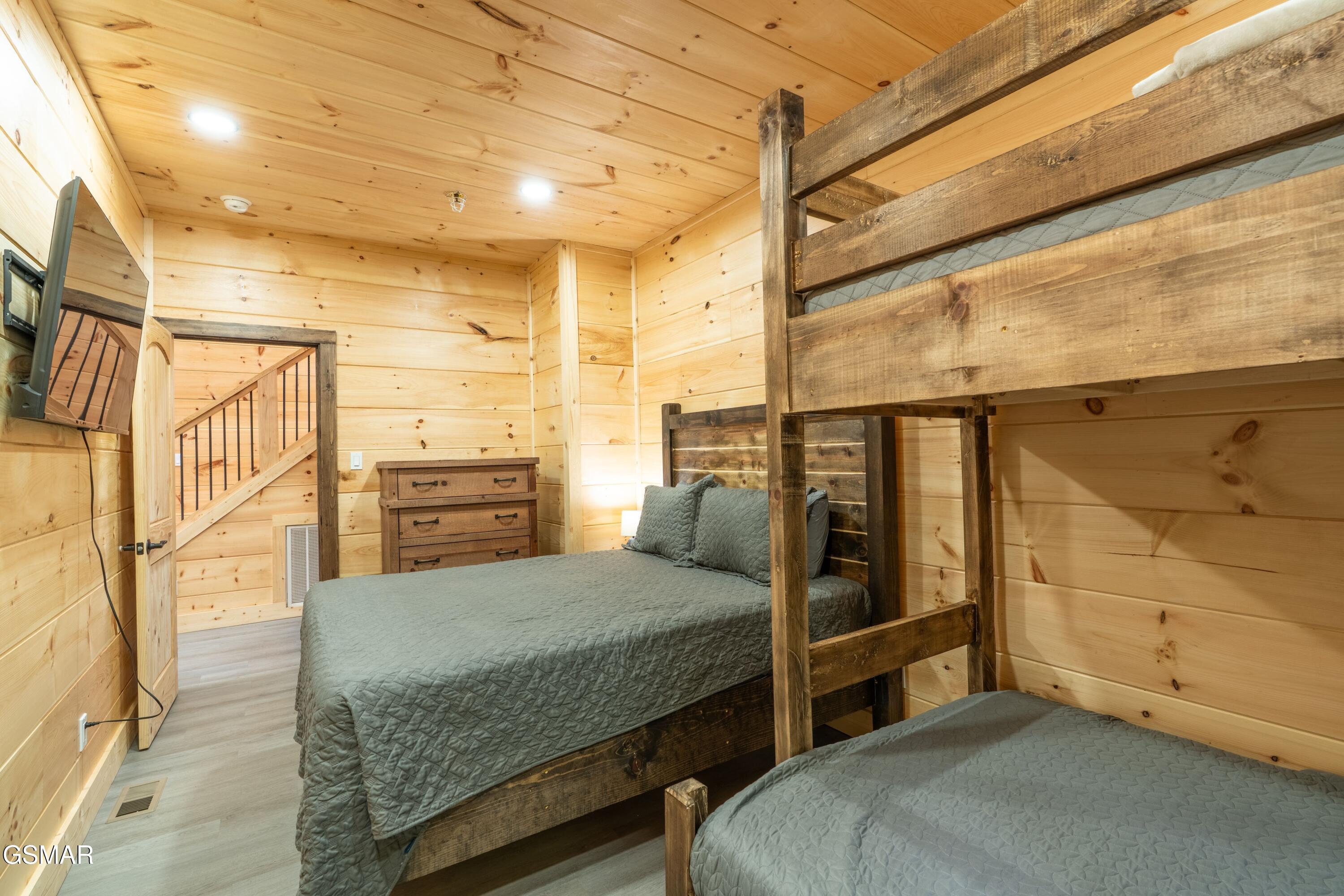 111 Little Round Top Lane Townsend TN 37882