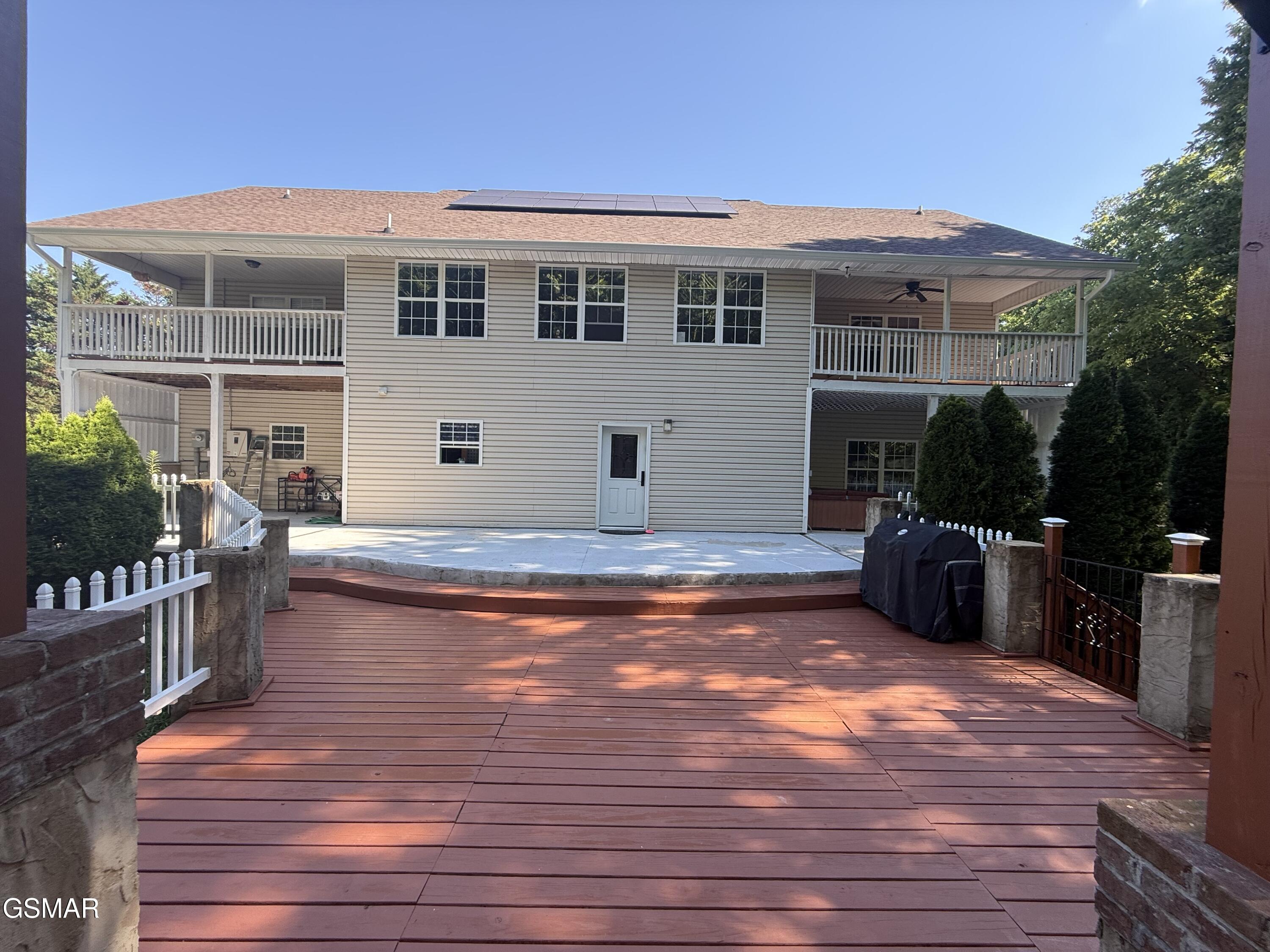 747 Gists Creek Road Sevierville TN 37876