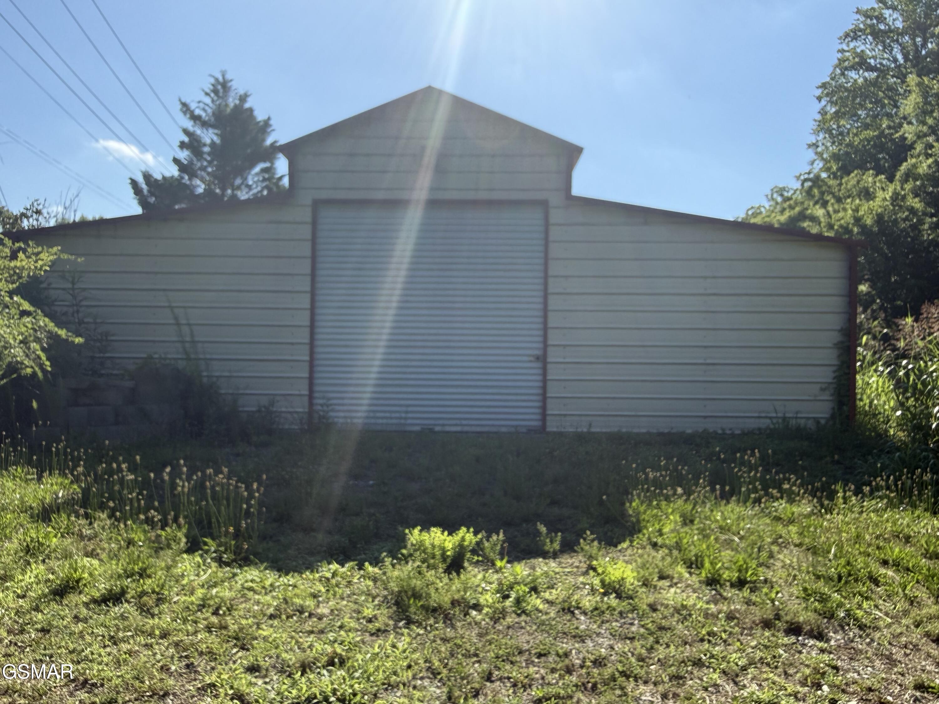 747 Gists Creek Road Sevierville TN 37876