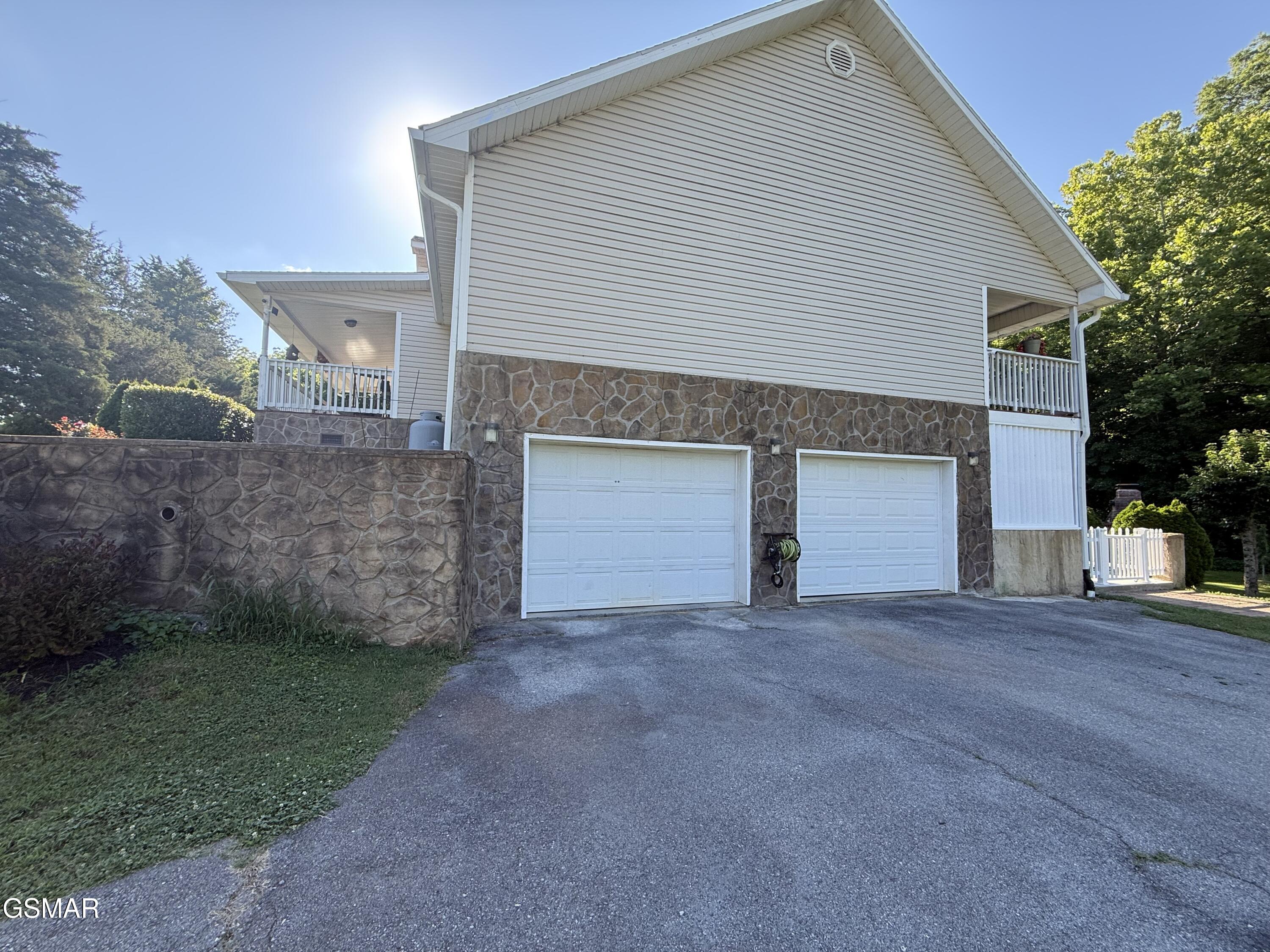 747 Gists Creek Road Sevierville TN 37876
