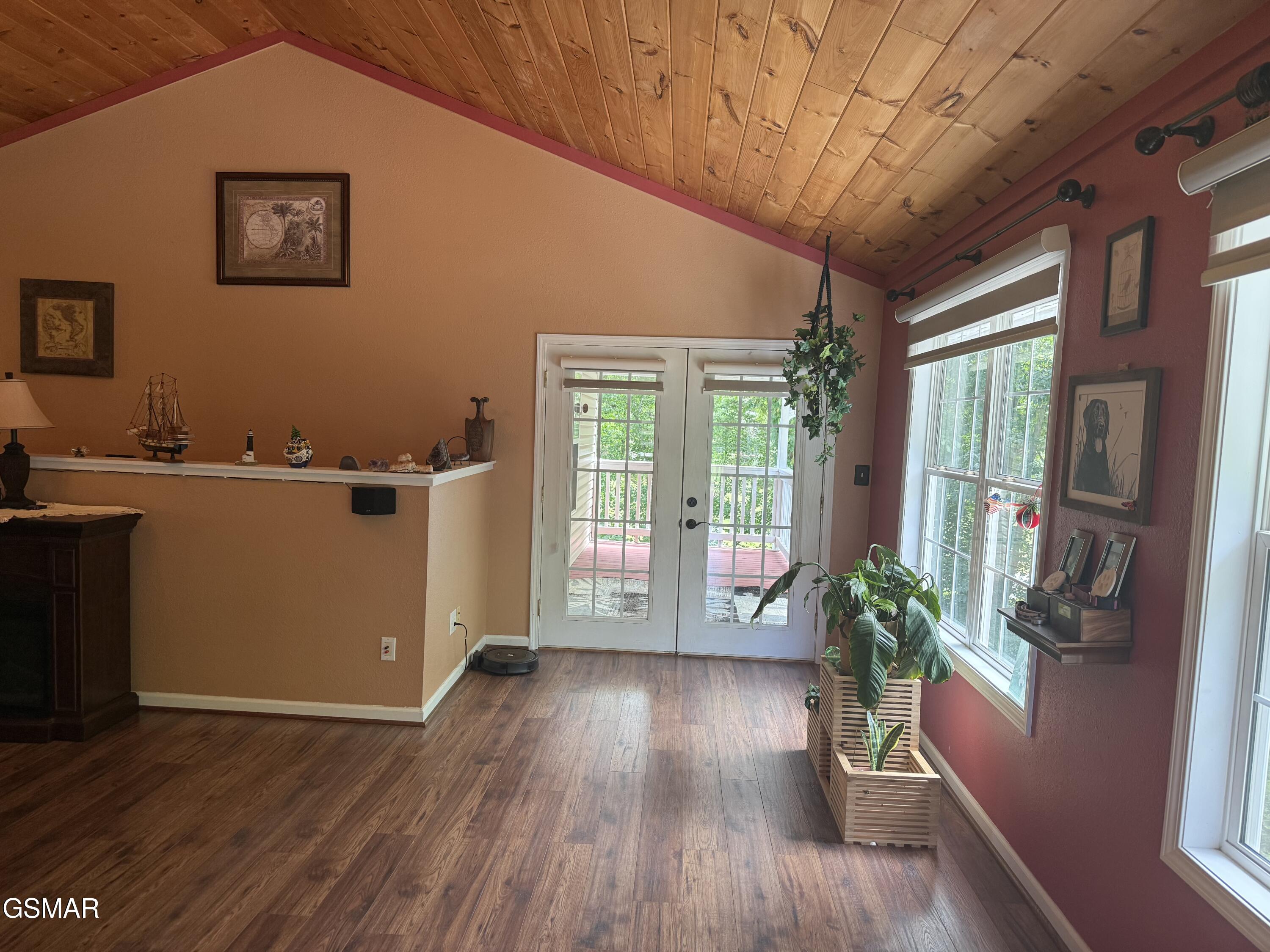 747 Gists Creek Road Sevierville TN 37876