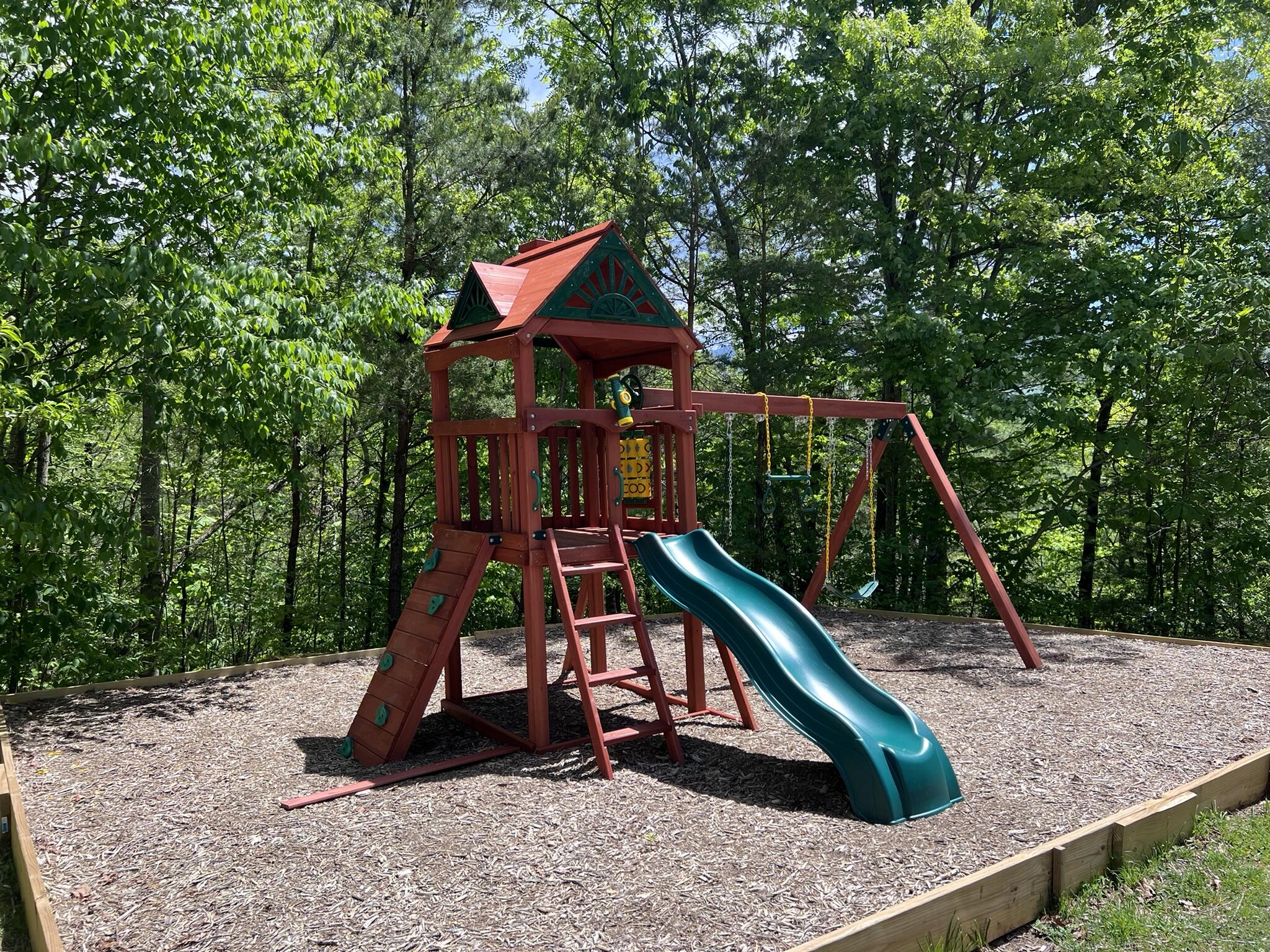 618 Big Bear Ridge Road Gatlinburg TN 37738