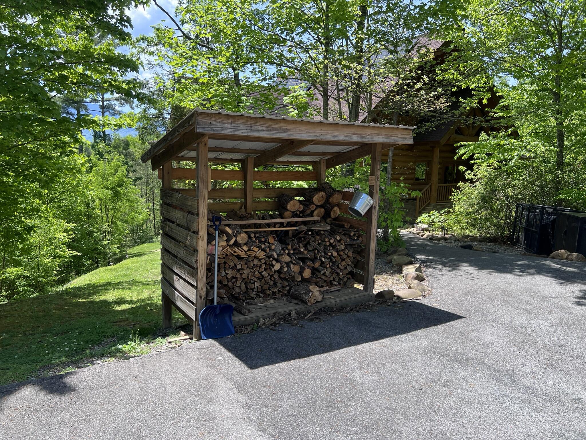 618 Big Bear Ridge Road Gatlinburg TN 37738