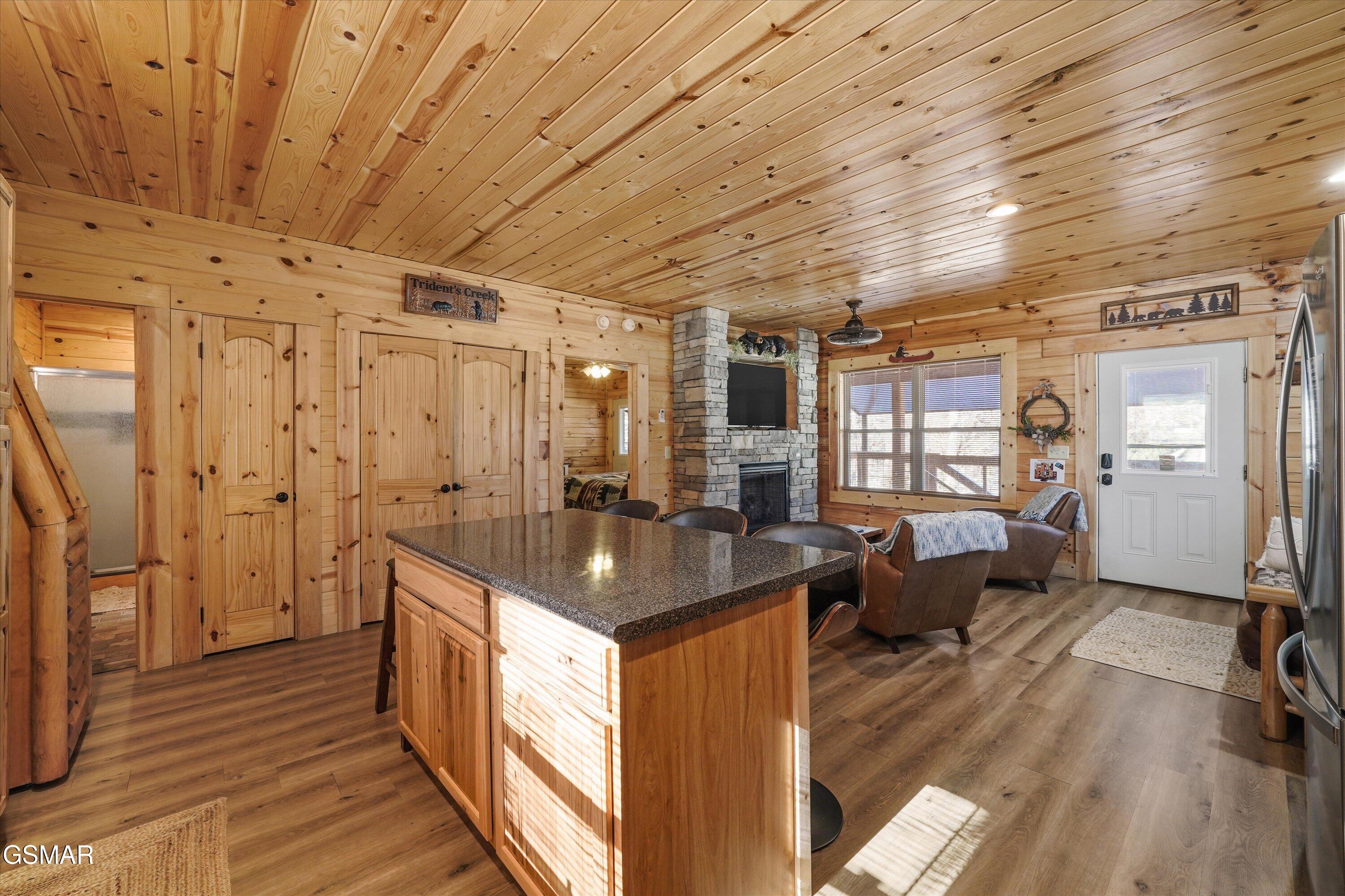 5236 Mathis Branch Road Cosby TN 37722