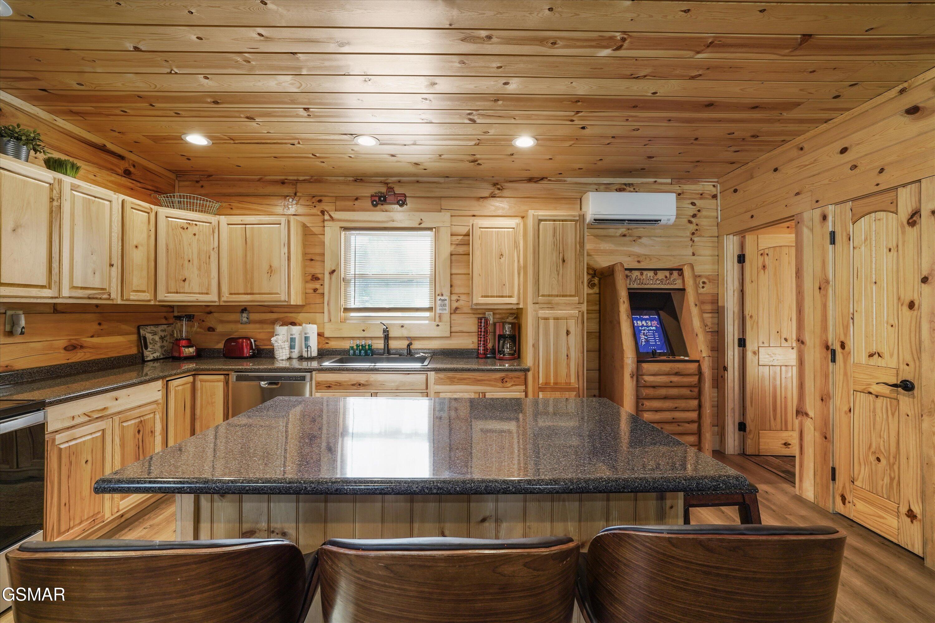 5236 Mathis Branch Road Cosby TN 37722