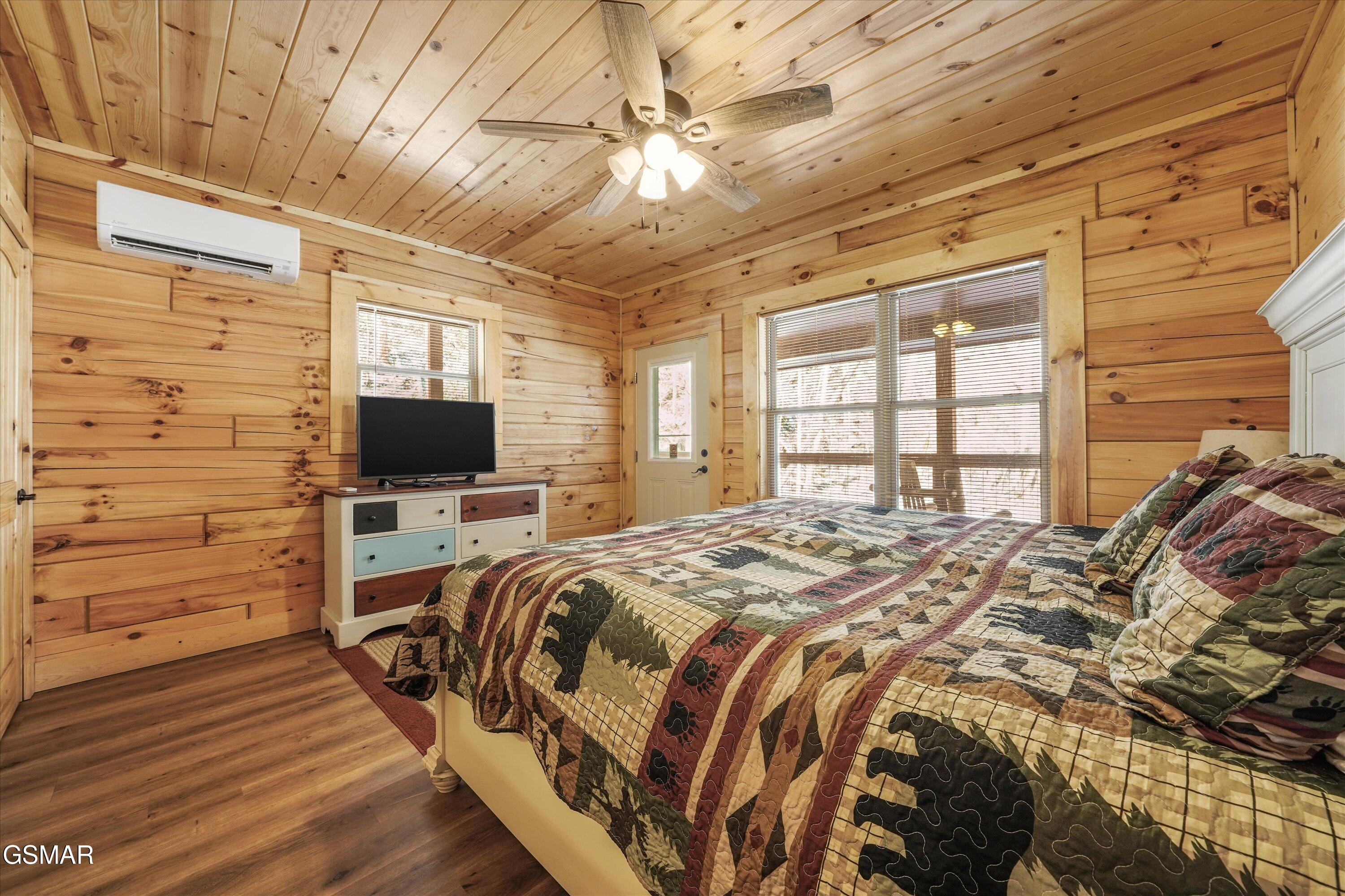 5236 Mathis Branch Road Cosby TN 37722