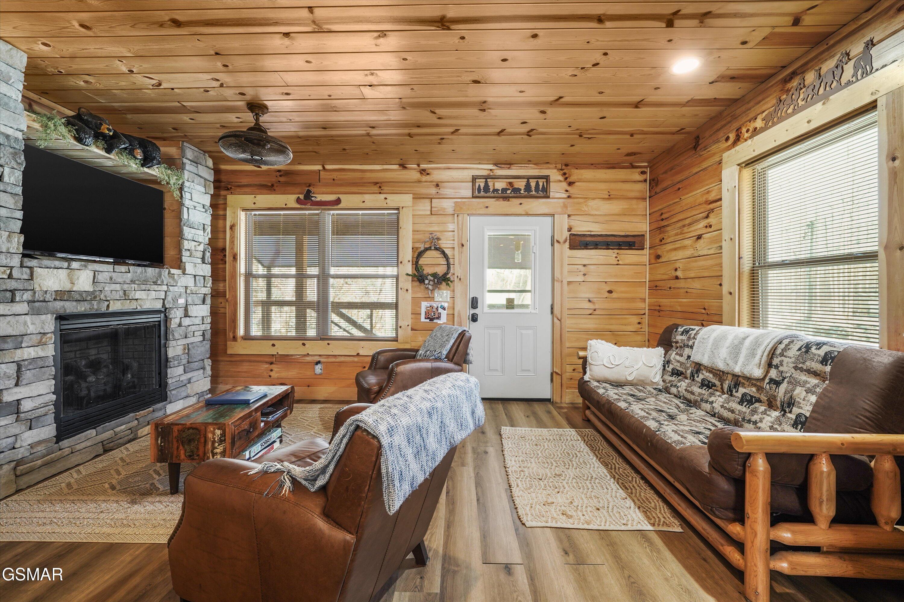 5236 Mathis Branch Road Cosby TN 37722