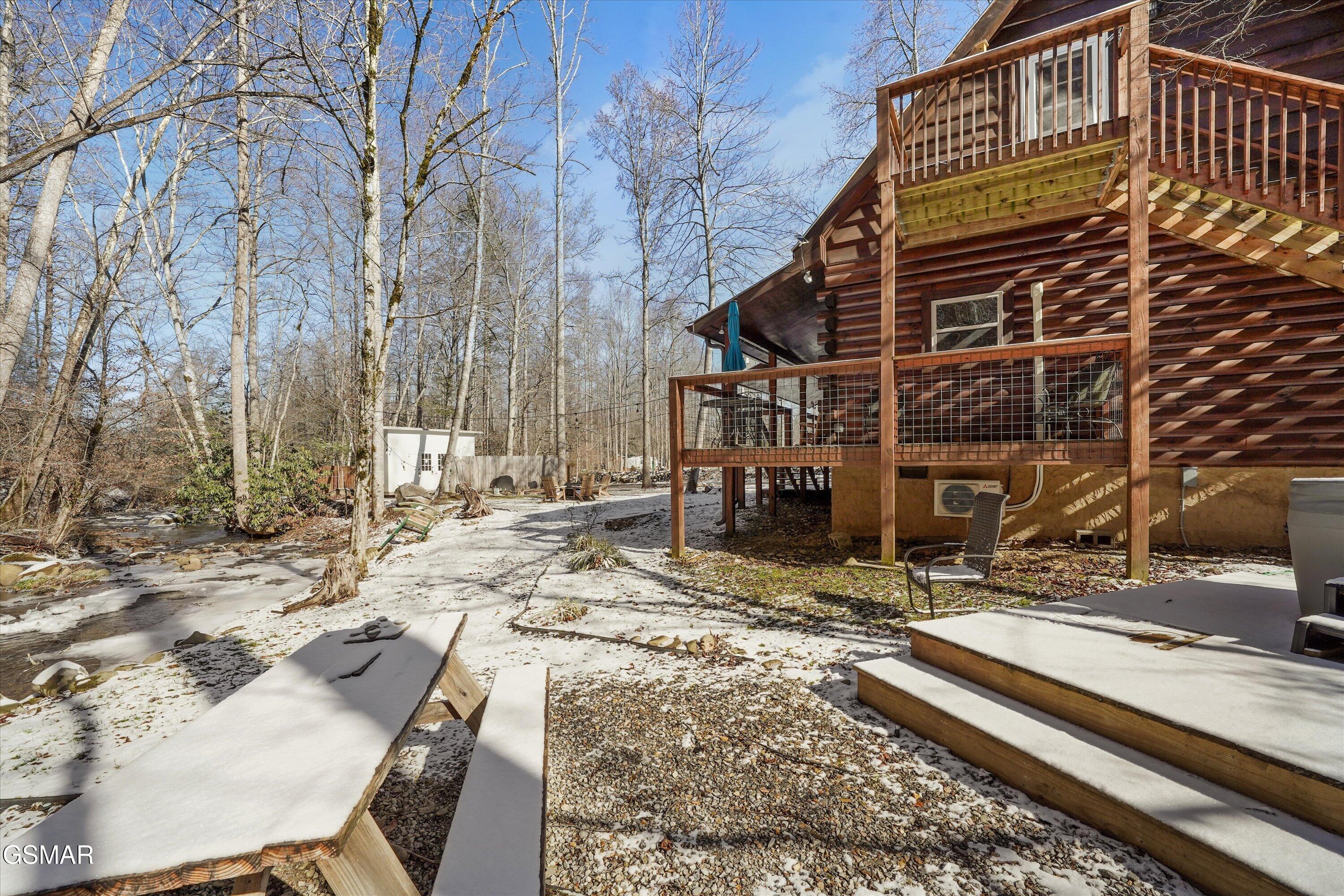 5236 Mathis Branch Road Cosby TN 37722