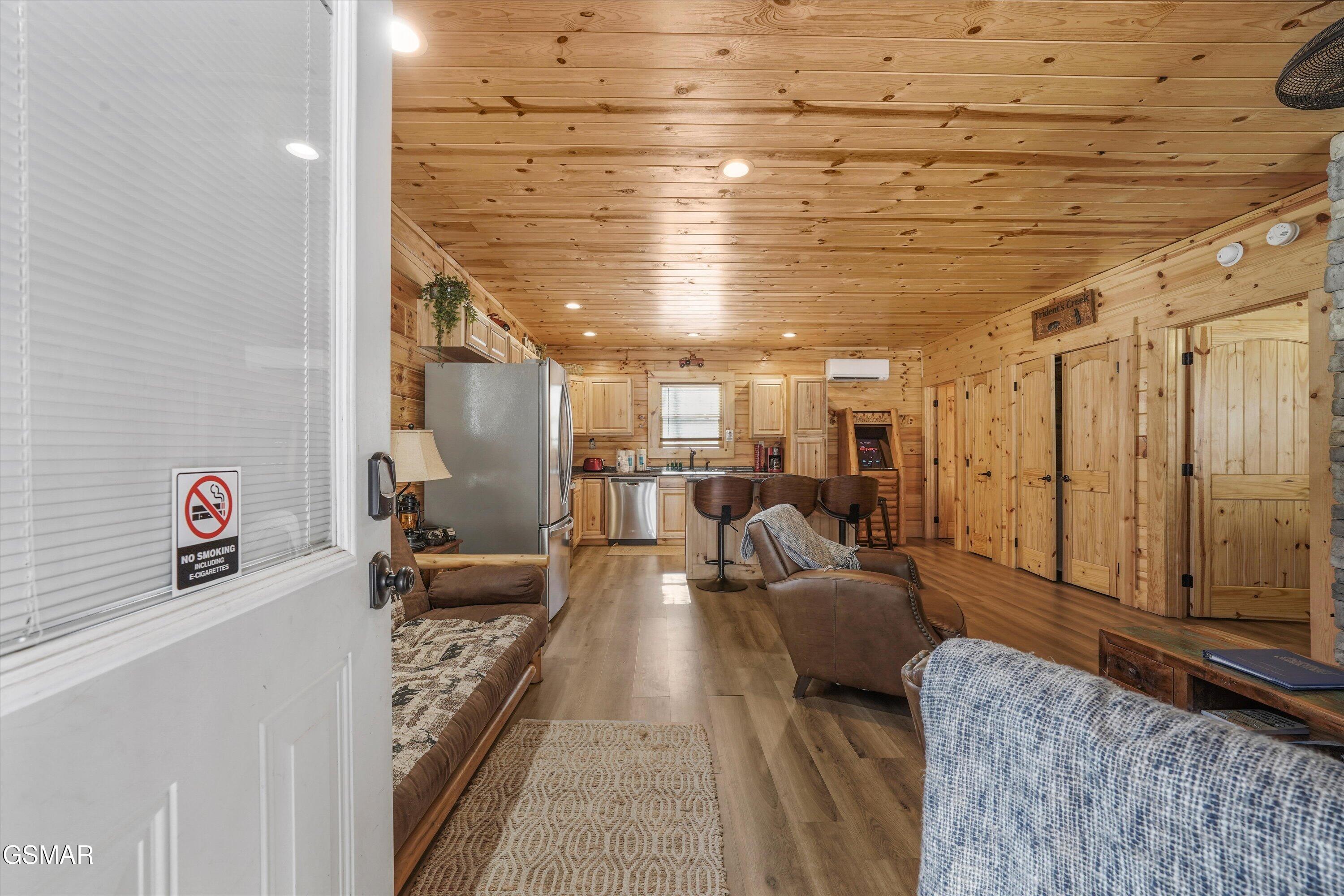 5236 Mathis Branch Road Cosby TN 37722