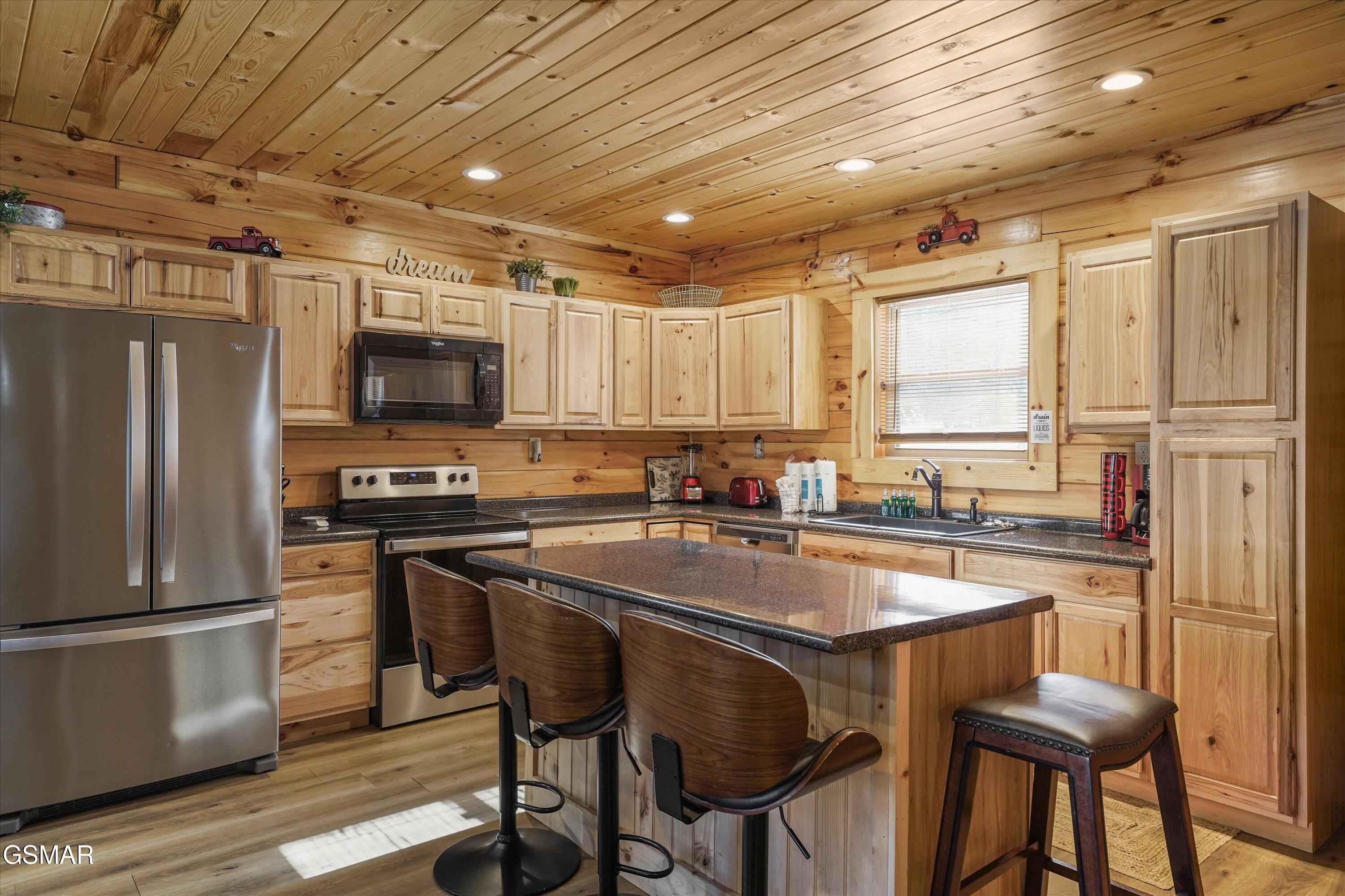 5236 Mathis Branch Road Cosby TN 37722