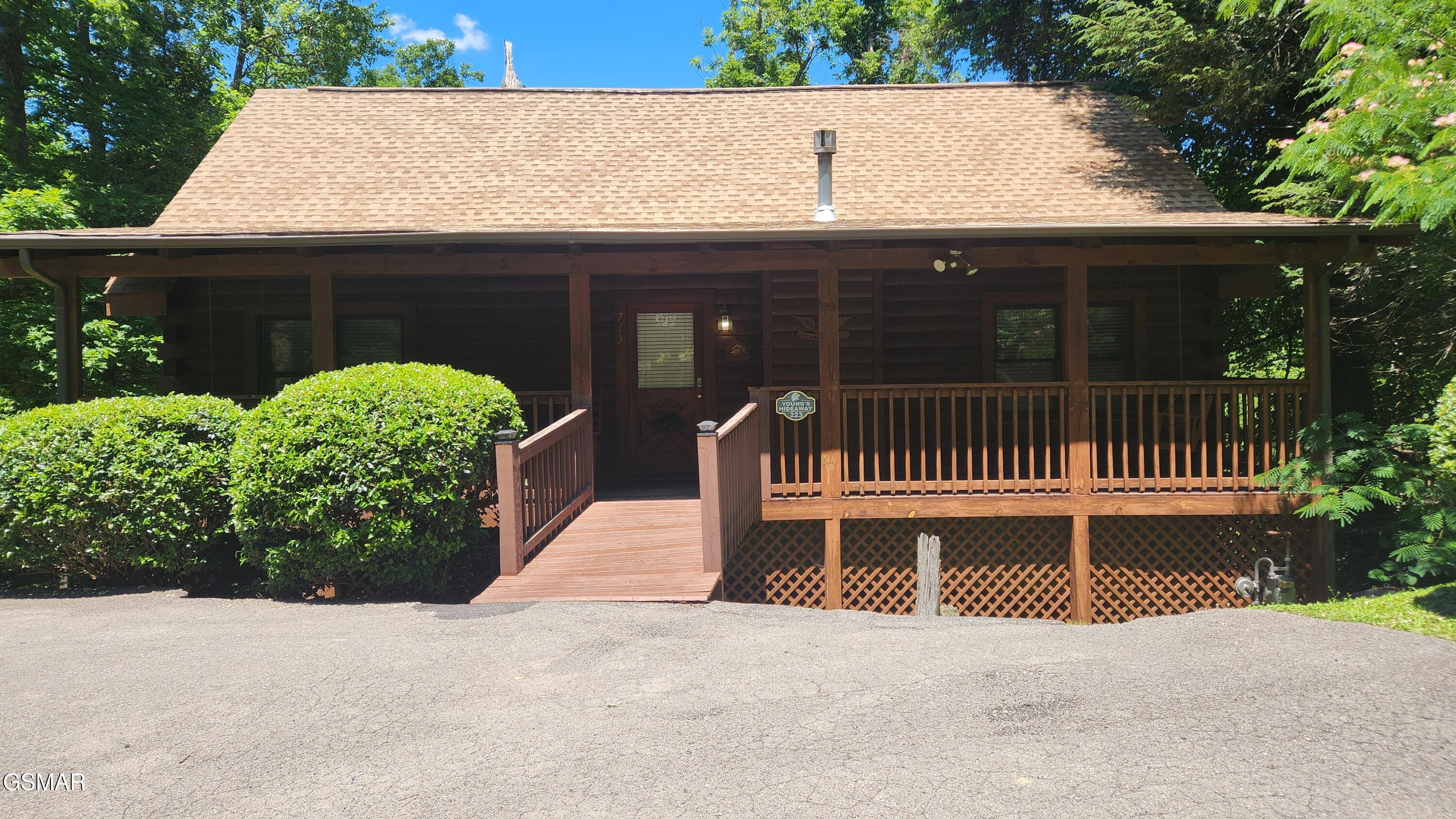 713 Golden Eagle Way Pigeon Forge TN 37863