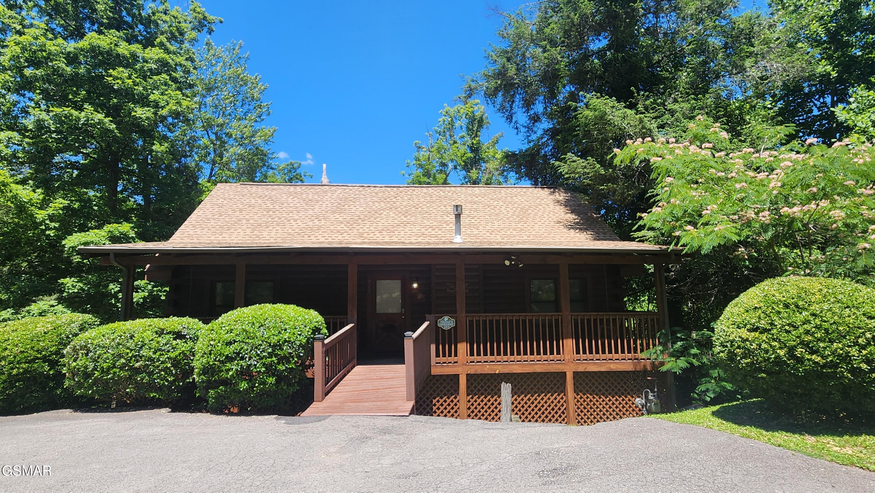 713 Golden Eagle Way Pigeon Forge TN 37863