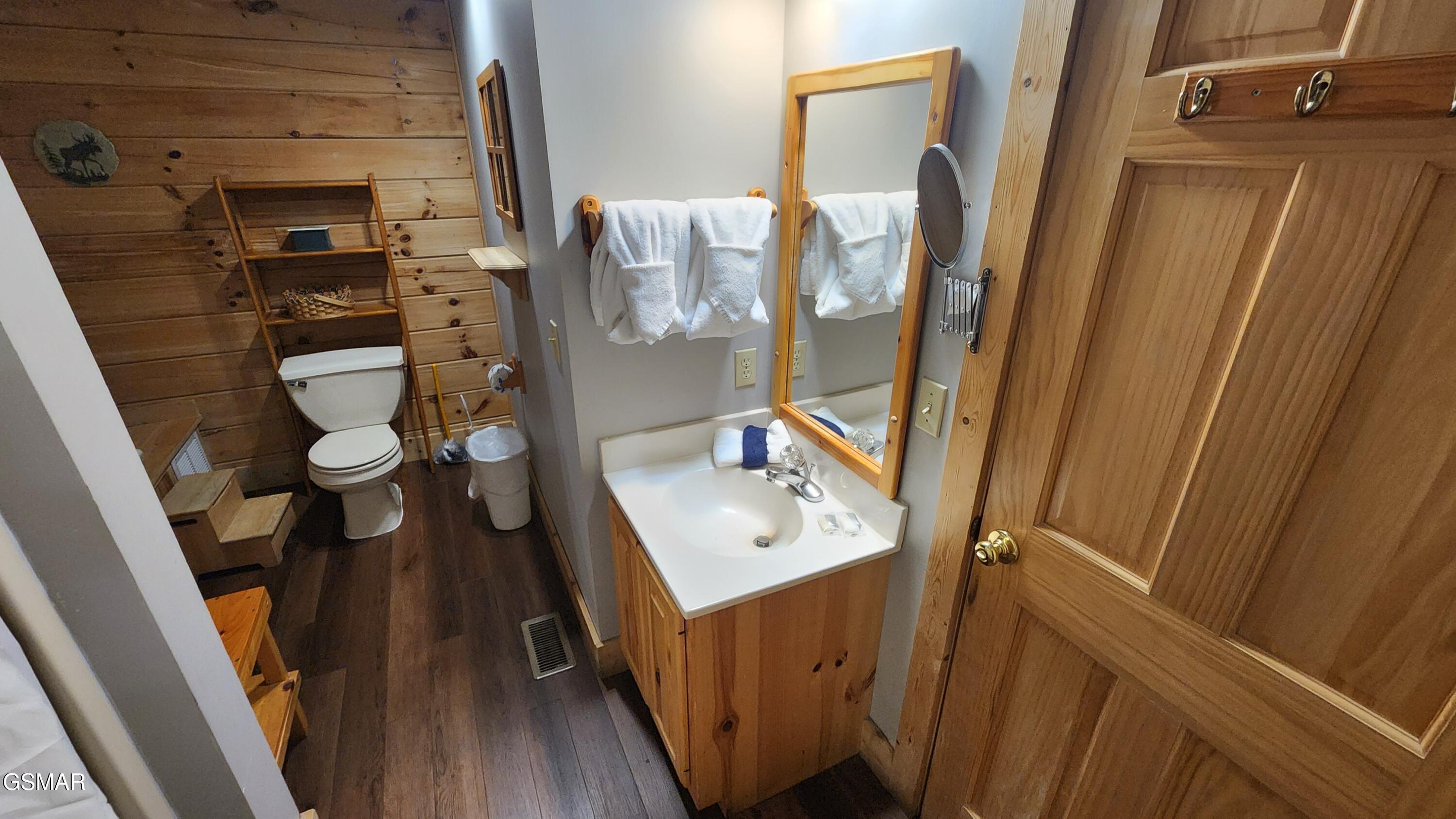 713 Golden Eagle Way Pigeon Forge TN 37863