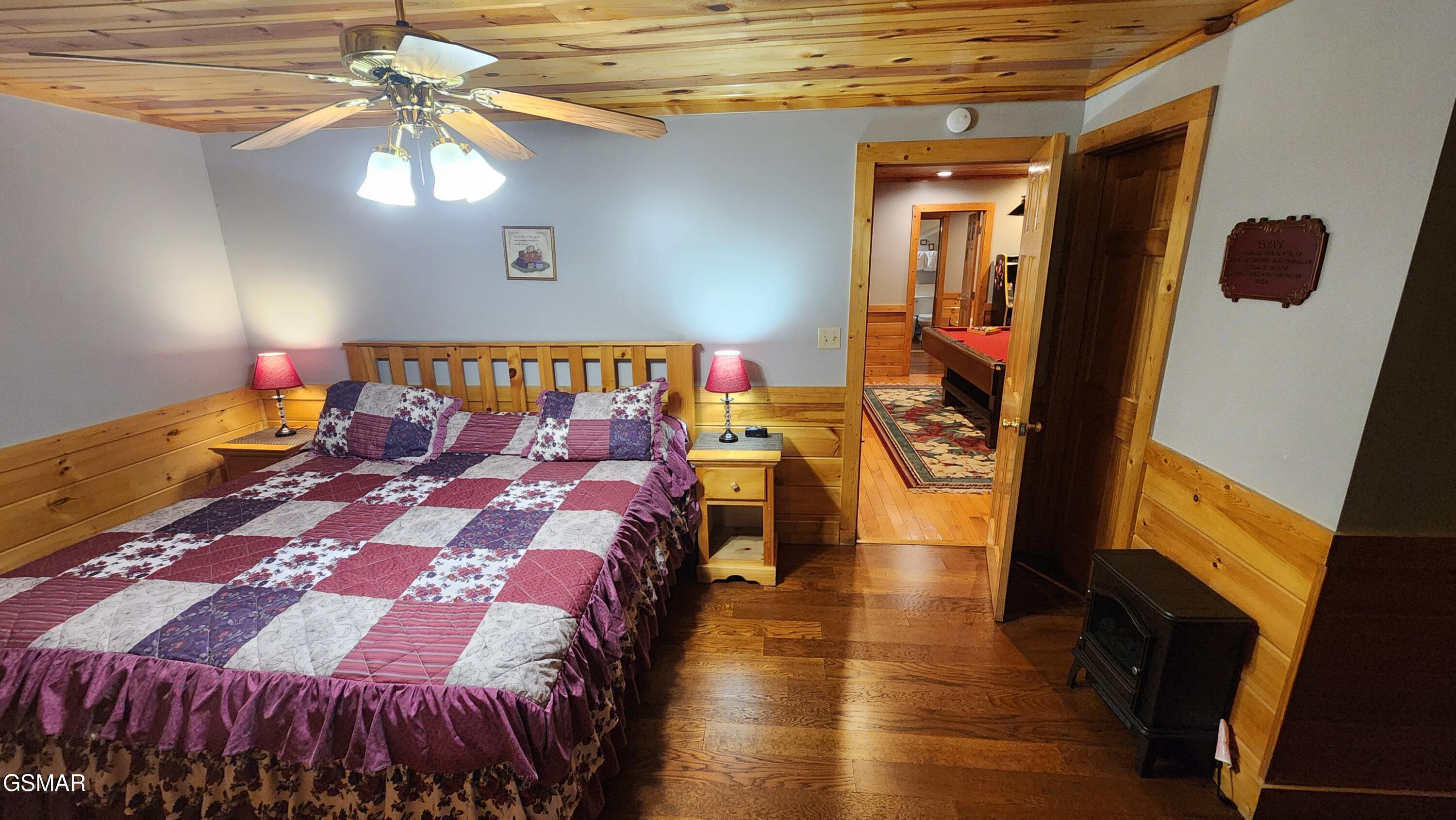 713 Golden Eagle Way Pigeon Forge TN 37863