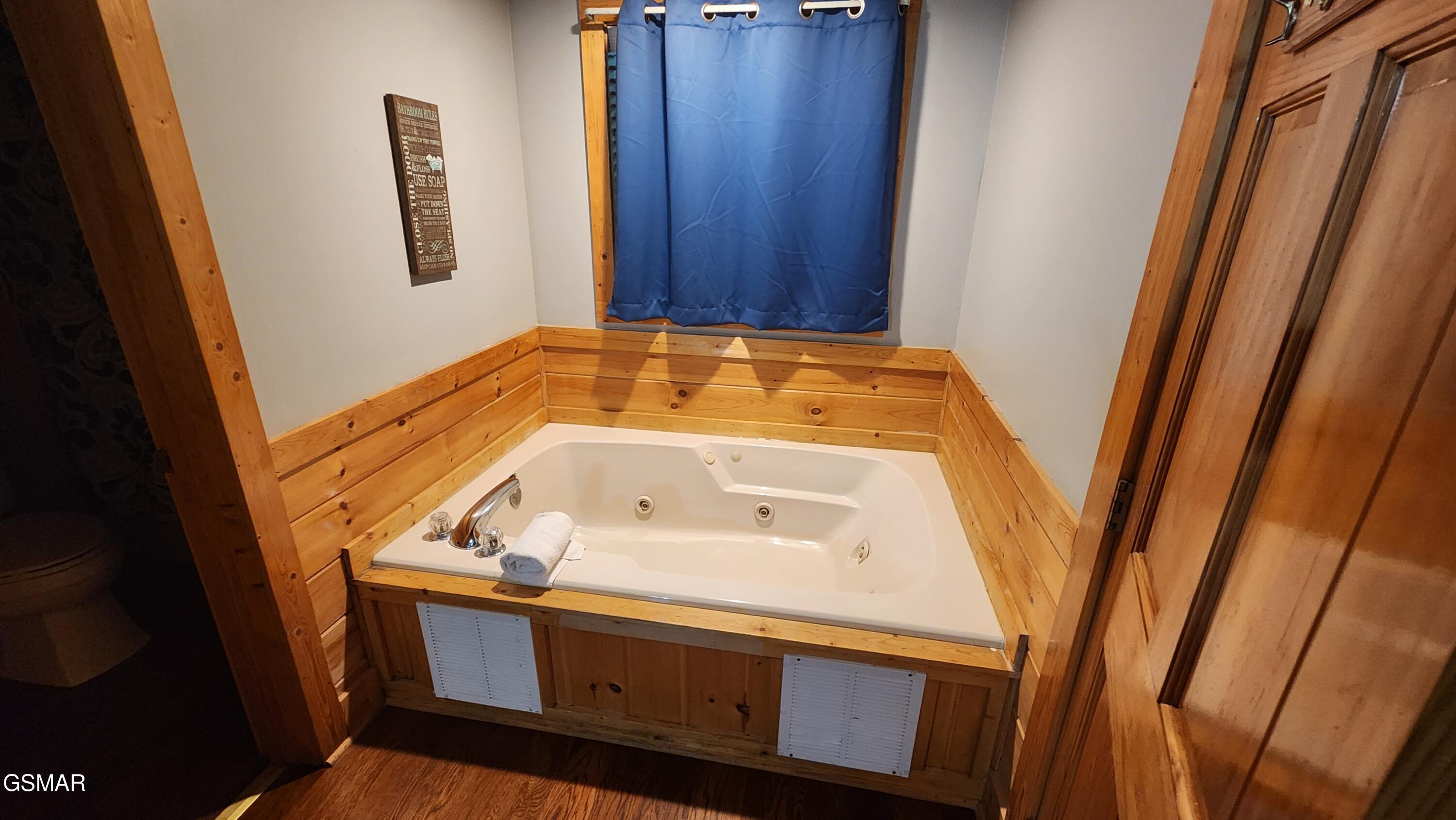 713 Golden Eagle Way Pigeon Forge TN 37863