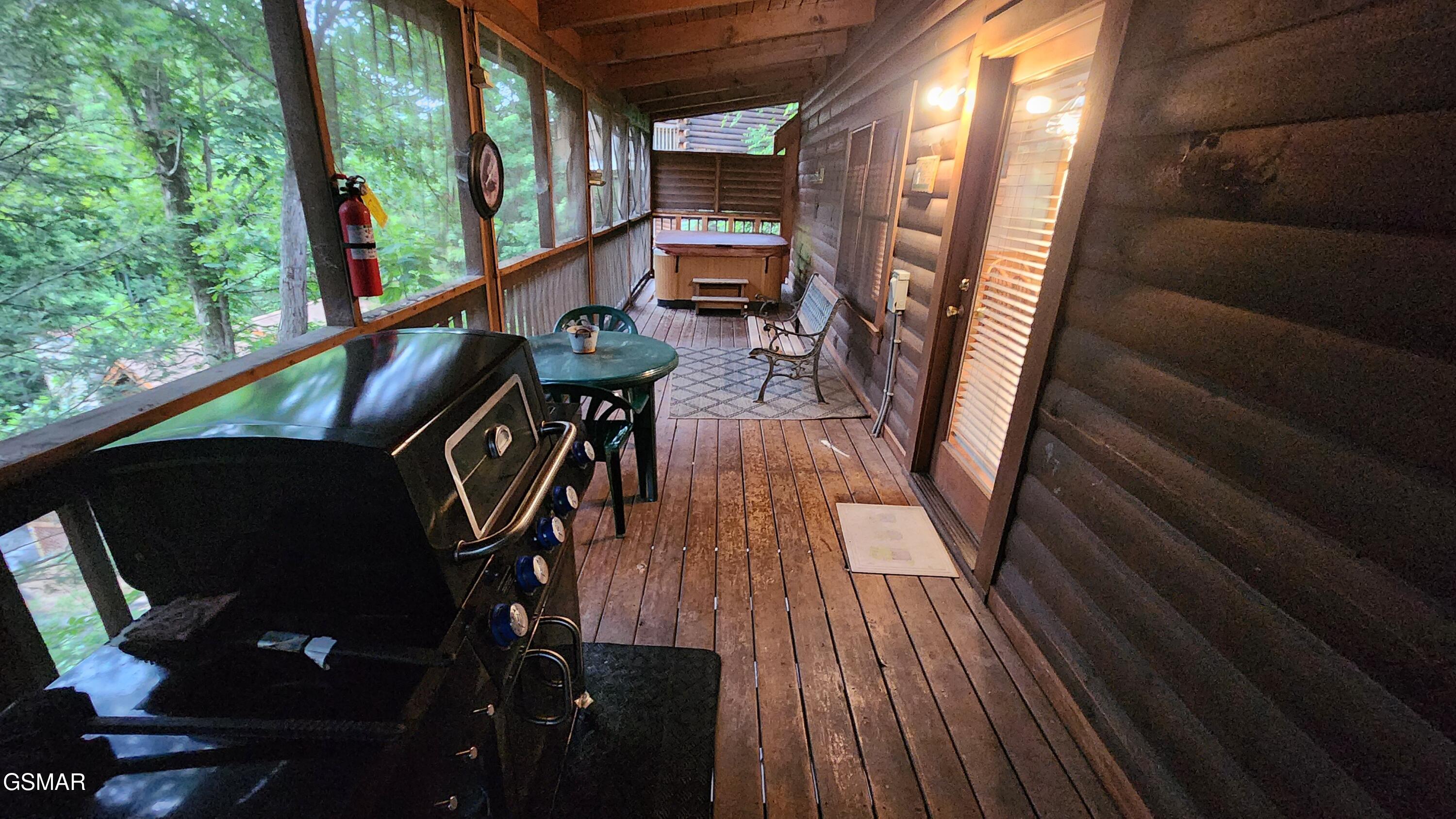 713 Golden Eagle Way Pigeon Forge TN 37863