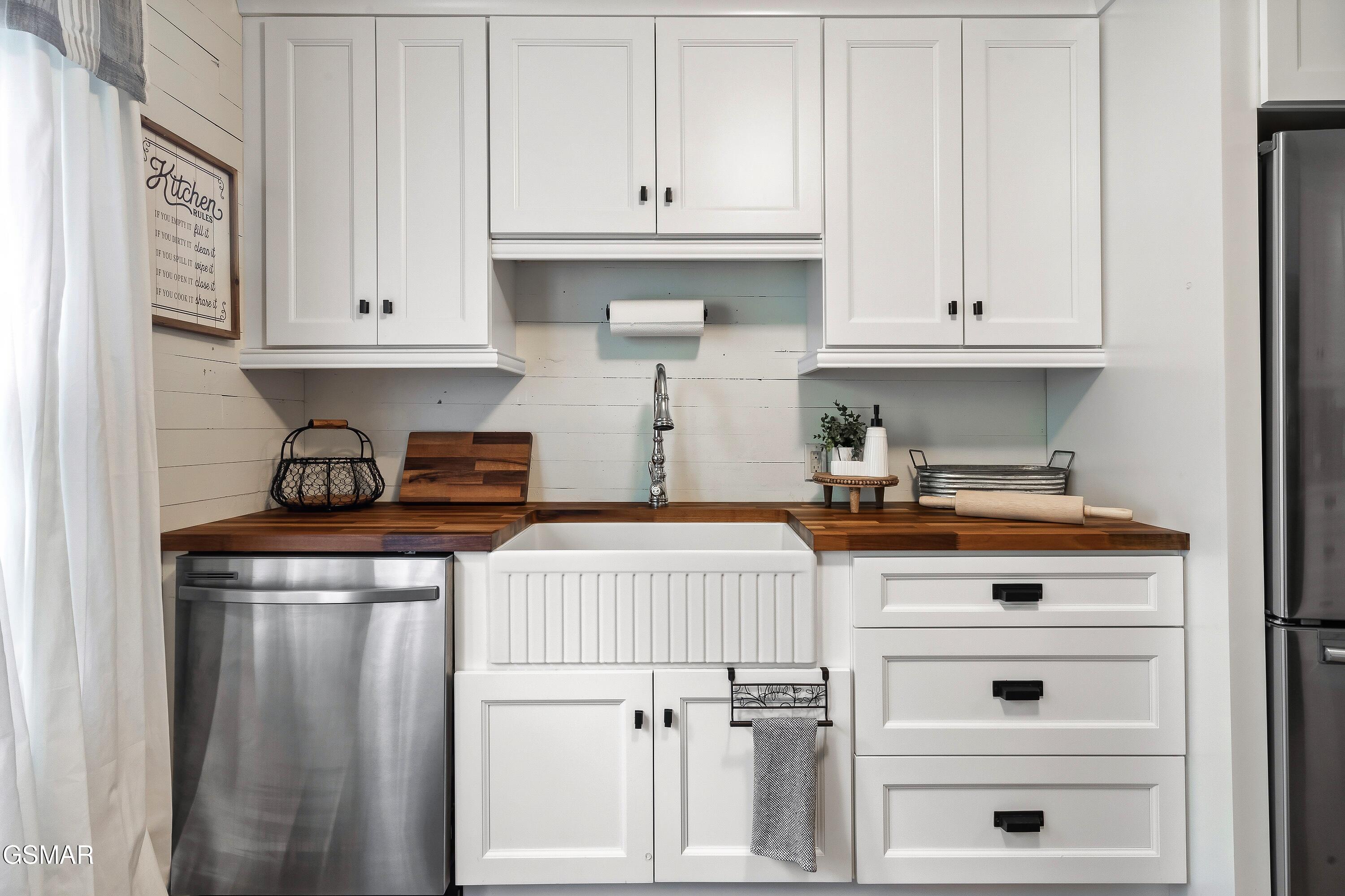 1105 King Branch Road Sevierville TN 37876