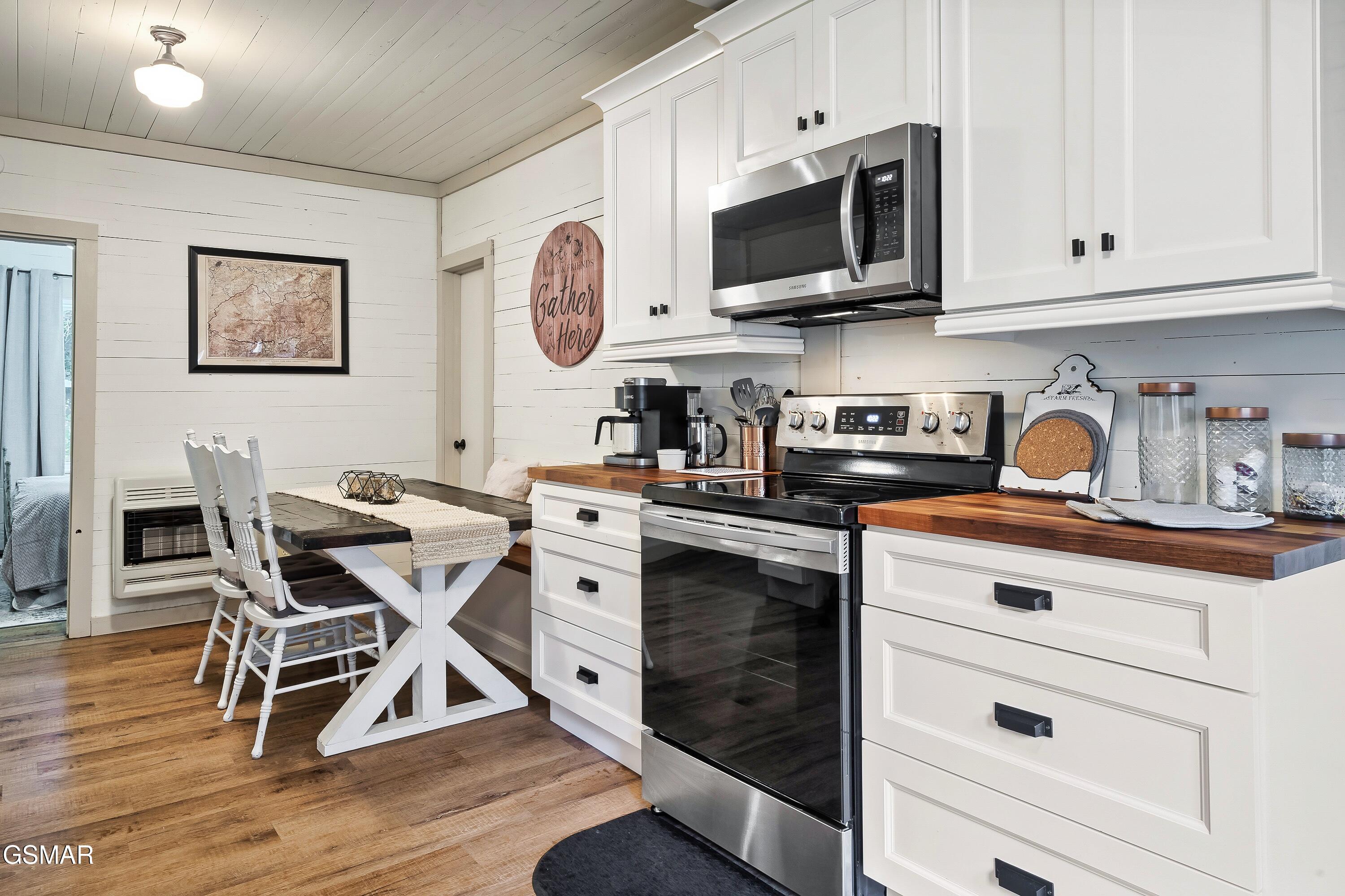 1105 King Branch Road Sevierville TN 37876