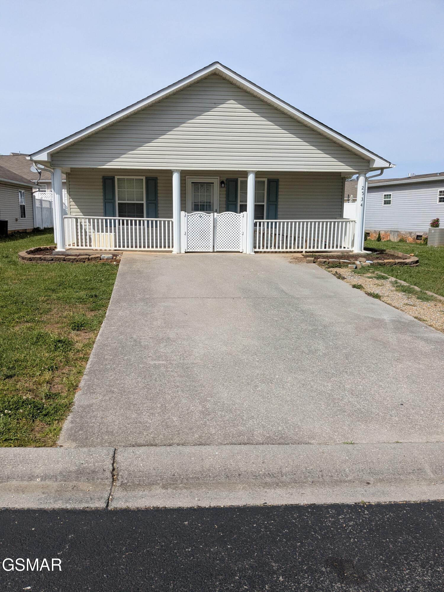 2534 Sportsmans Way Sevierville TN 37876