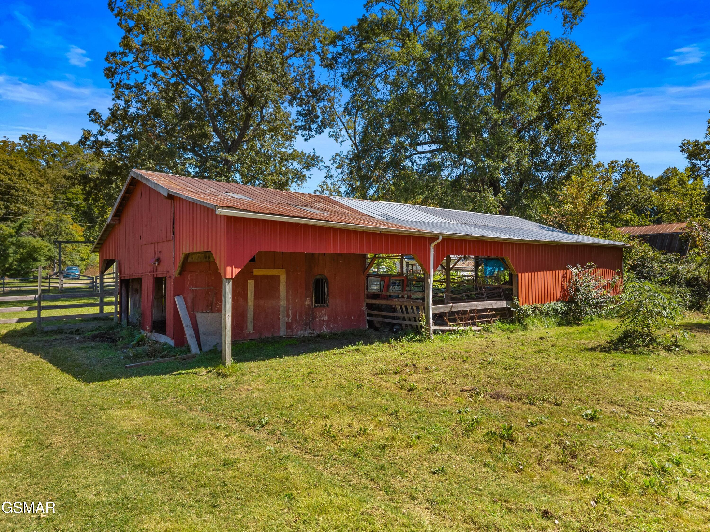 1328 W Main Street White Pine TN 37890