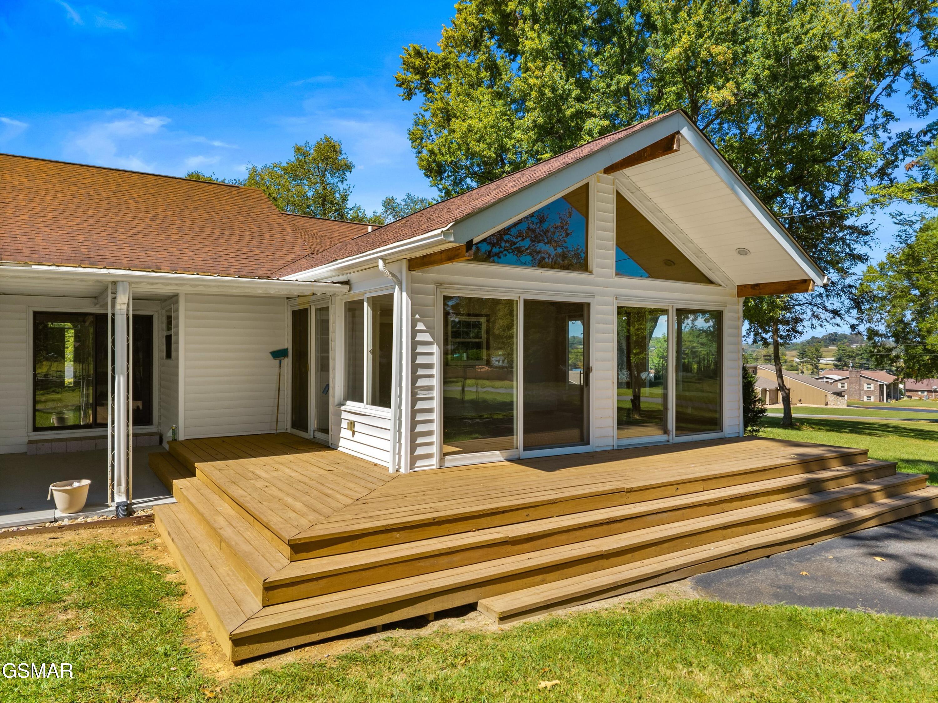 1328 W Main Street White Pine TN 37890