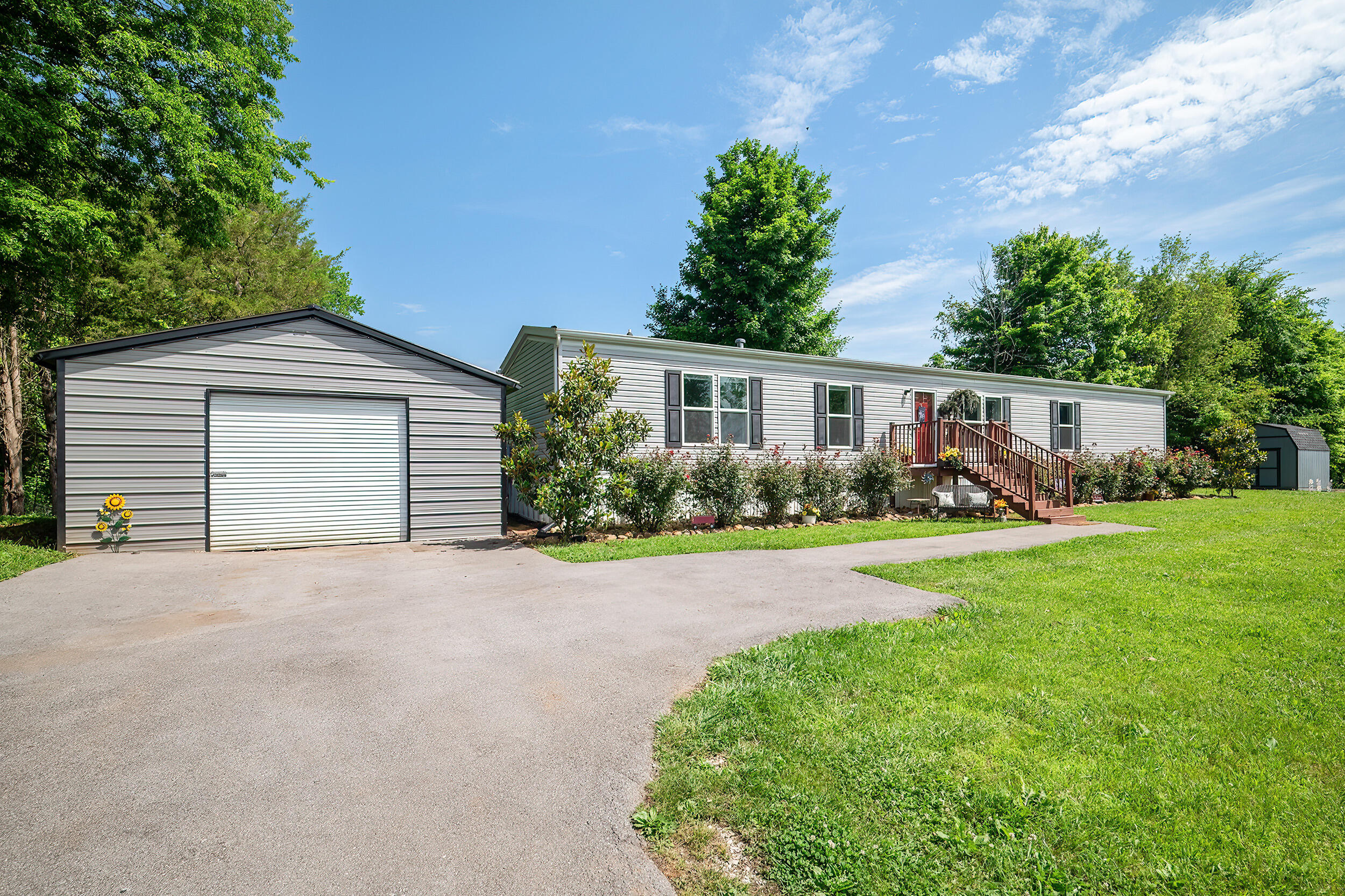 1540 Boyds Creek Highway Seymour TN 37865